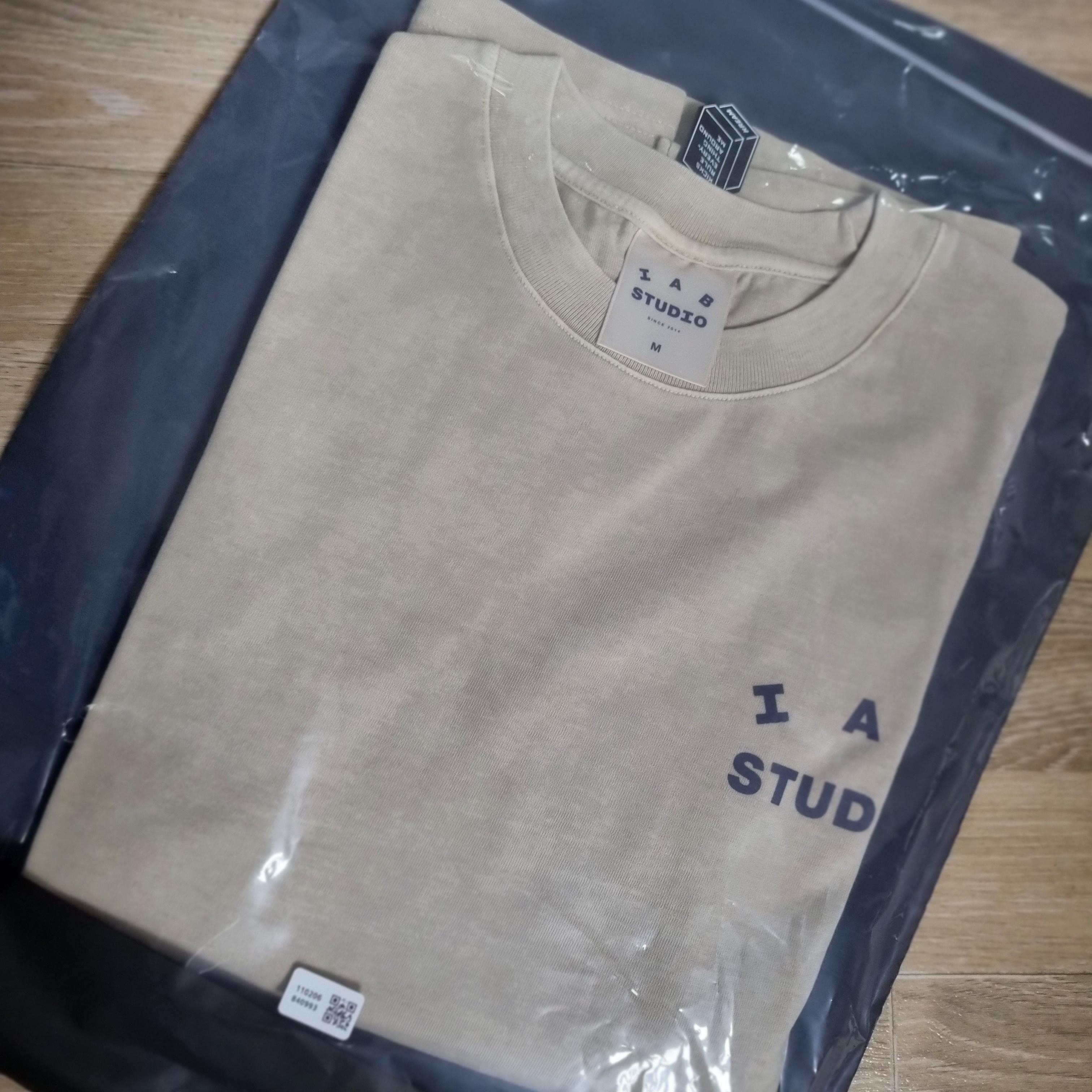 IAB Studio Pigment T-Shirt Oatmeal 착용 스타일 - 2