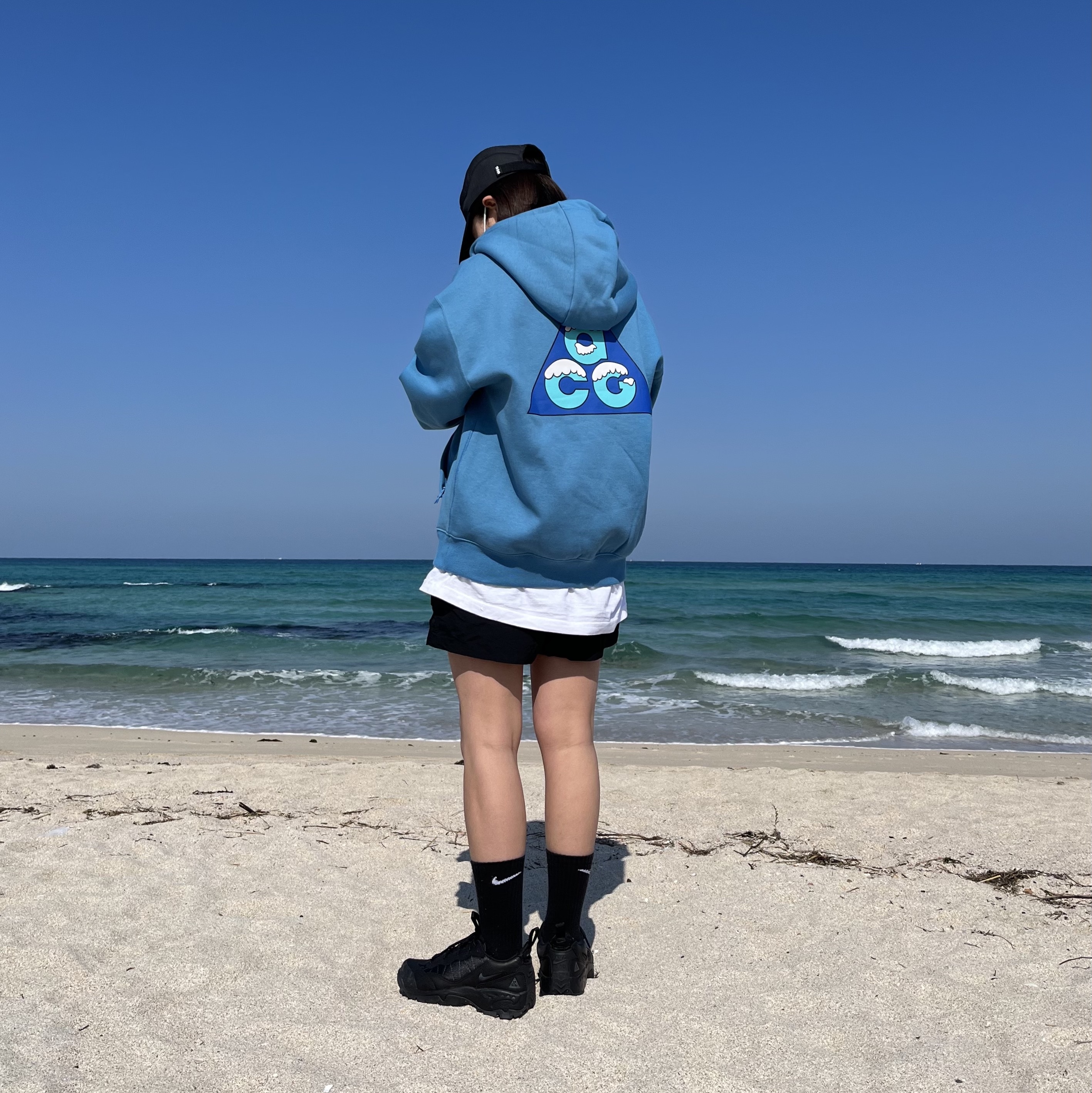 Nike ACG Therma-Fit Full Zip Graphic Hoodie Dutch Blue, Nike ACG Air Mada Black 착용 스타일 - 1