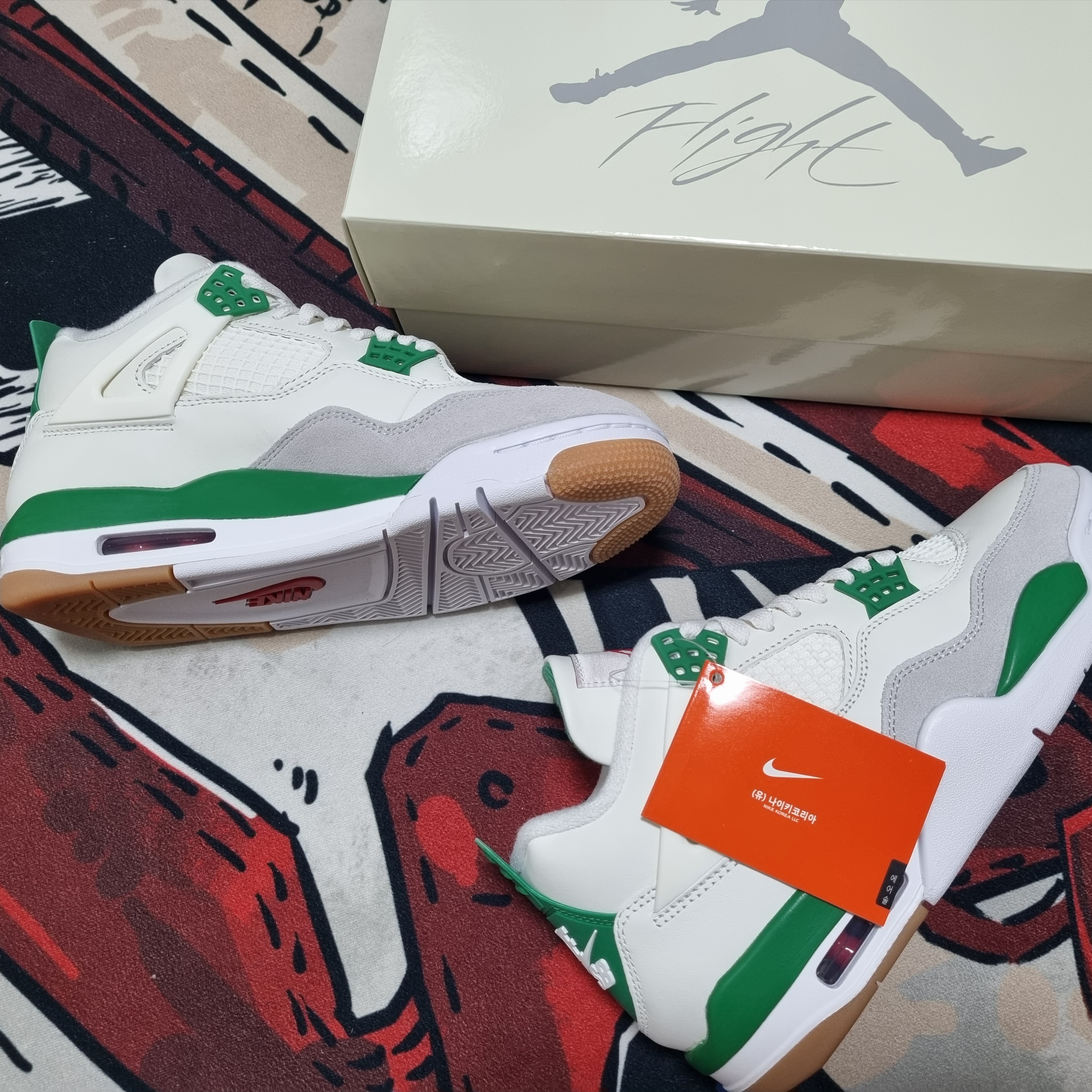 Jordan 4 x Nike SB Retro SP Pine Green 착용 스타일 - 2