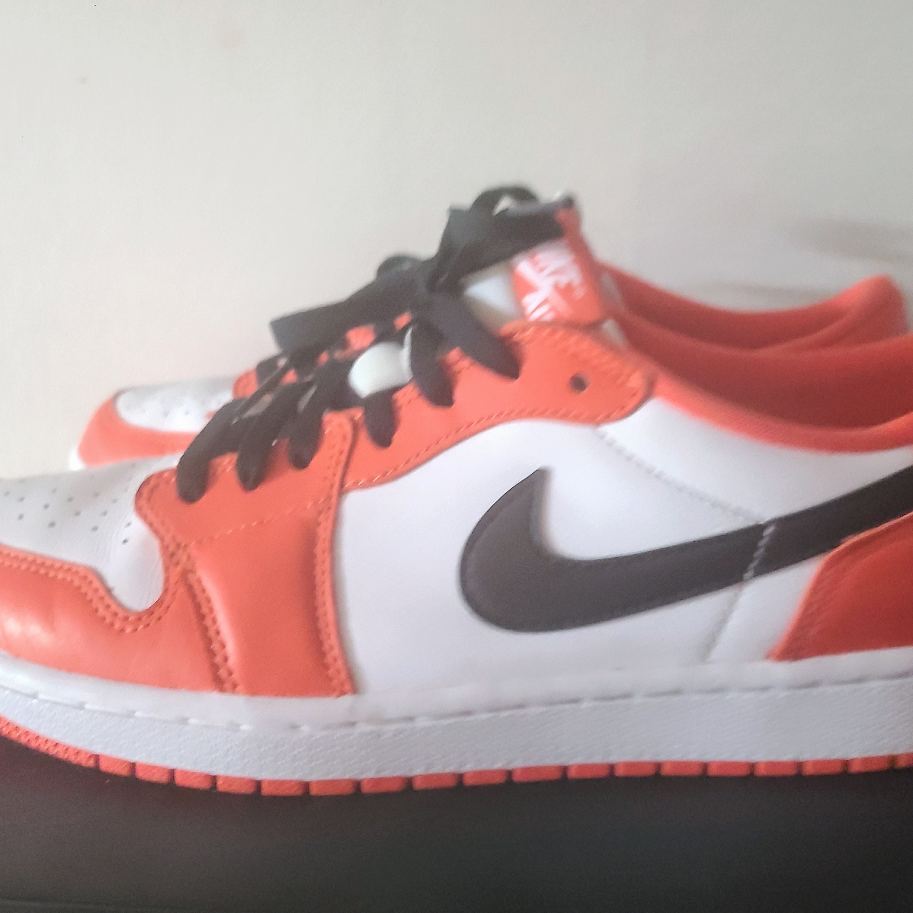 Jordan 1 Low OG Starfish 착용 스타일
