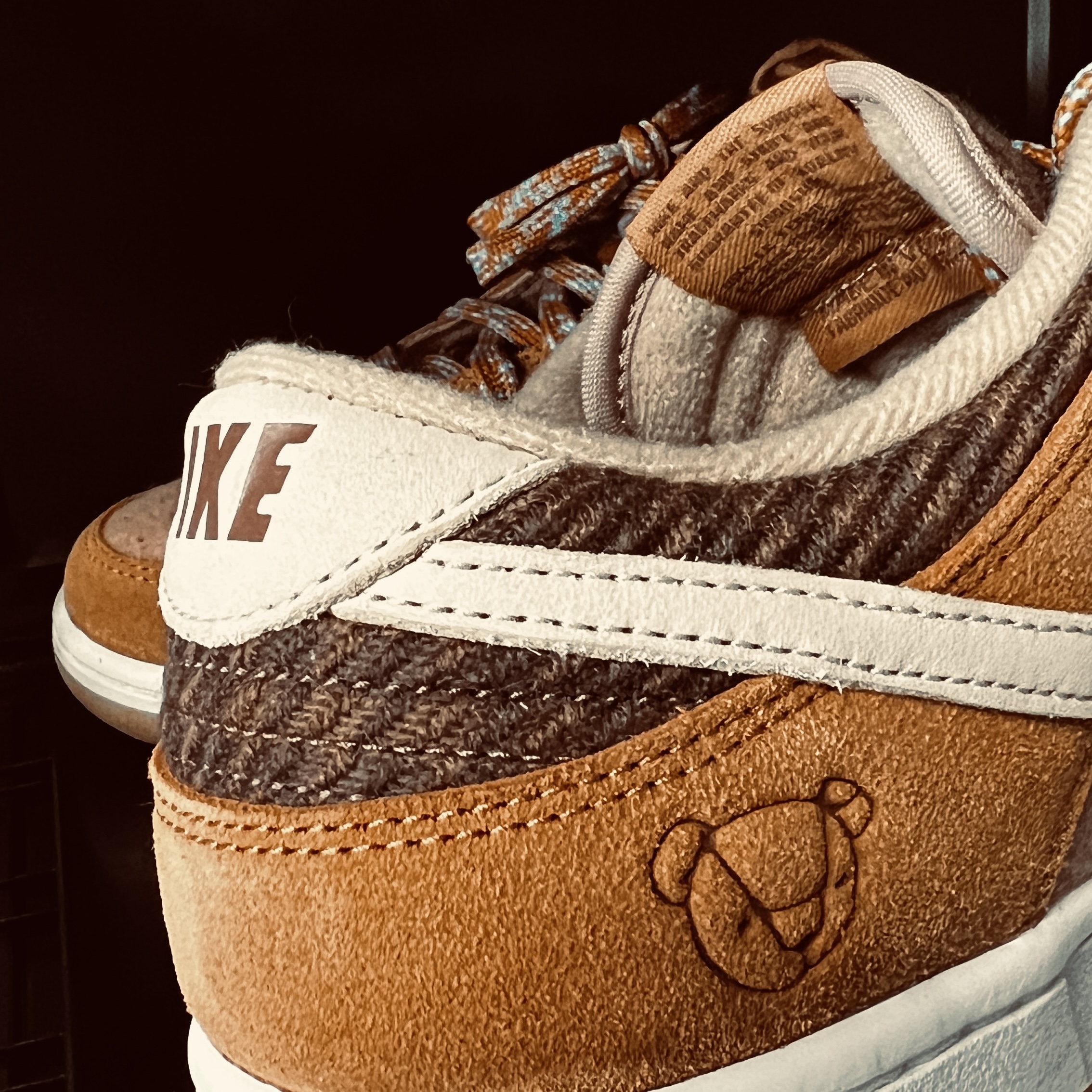 Nike Dunk Low SE Praline Desert Ochre 착용 스타일 - 4