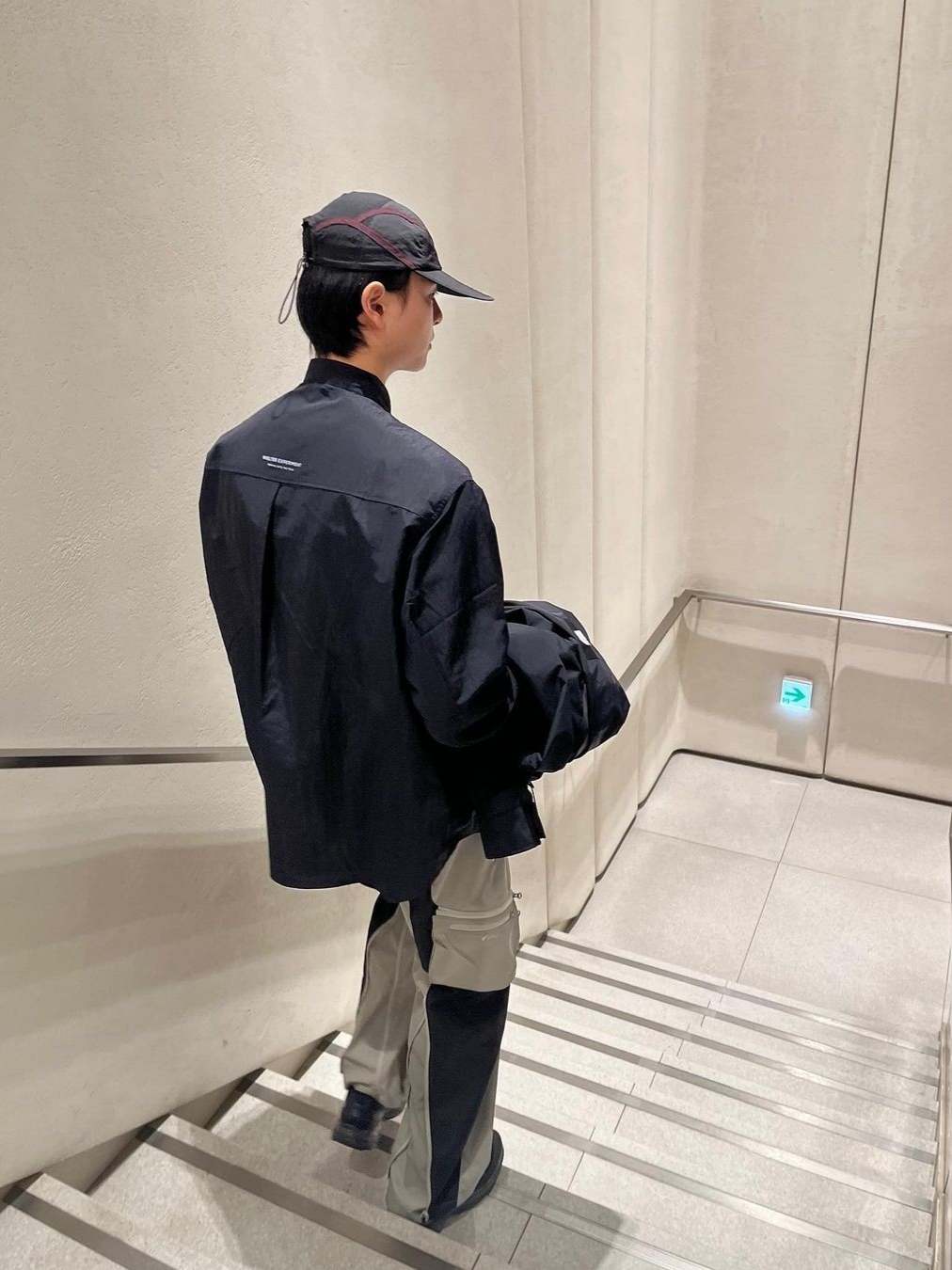 Art Of Field Coaptation Pocket Cargo Pants Begie 착용 스타일 - 1