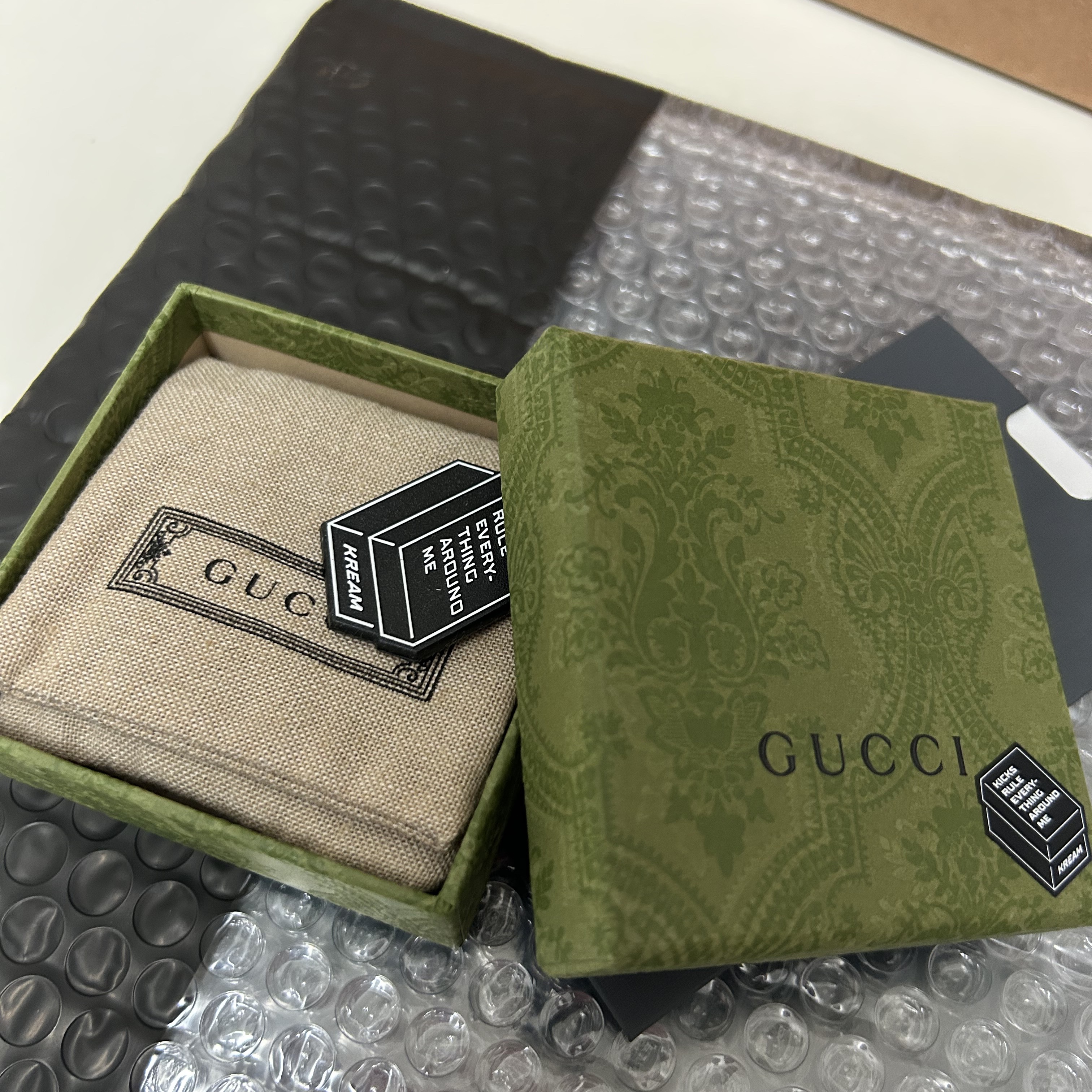 Gucci Interlocking G Bracelet Silver 착용 스타일 - 1