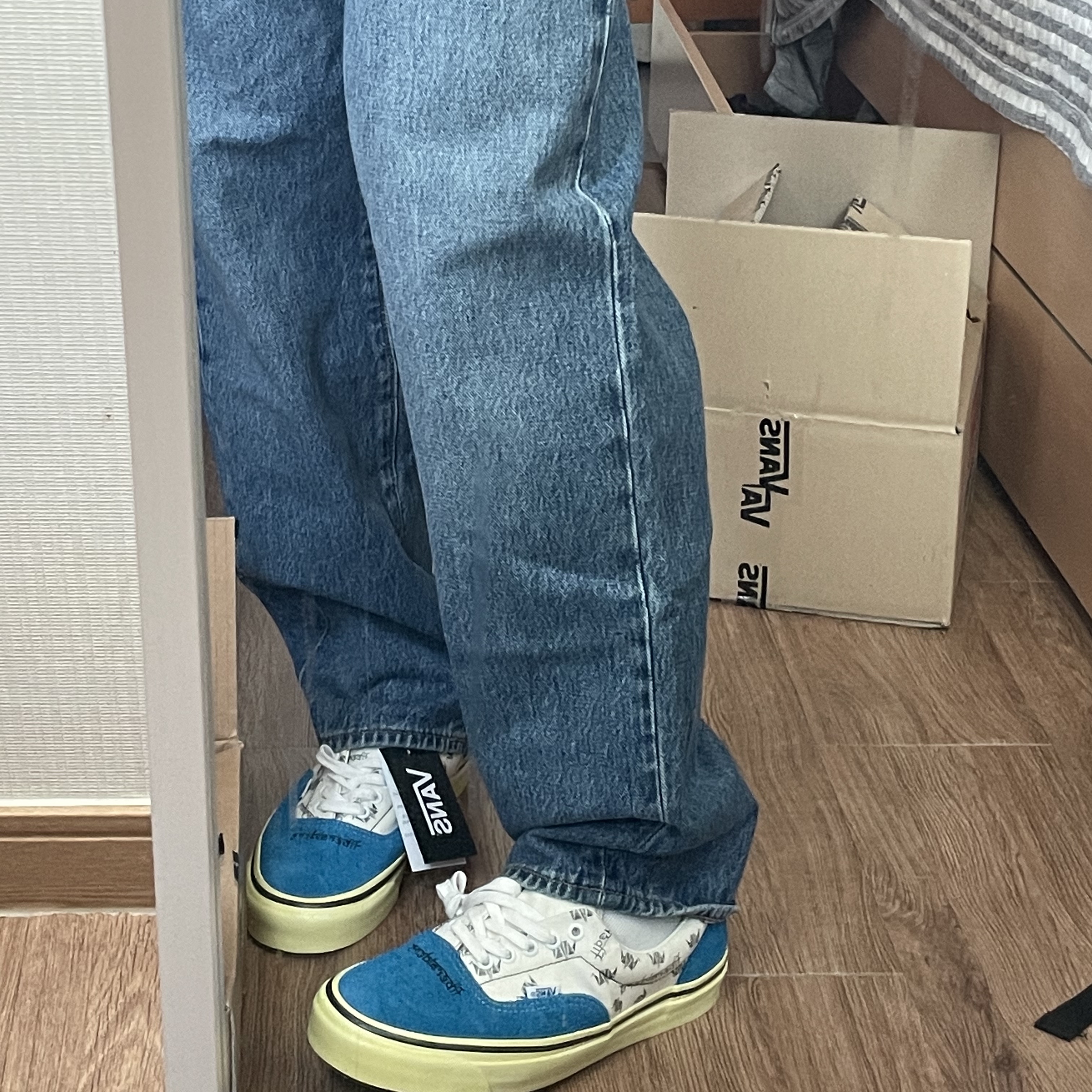 Vans x Liberaiders Era 95 DX True Blue 착용 스타일
