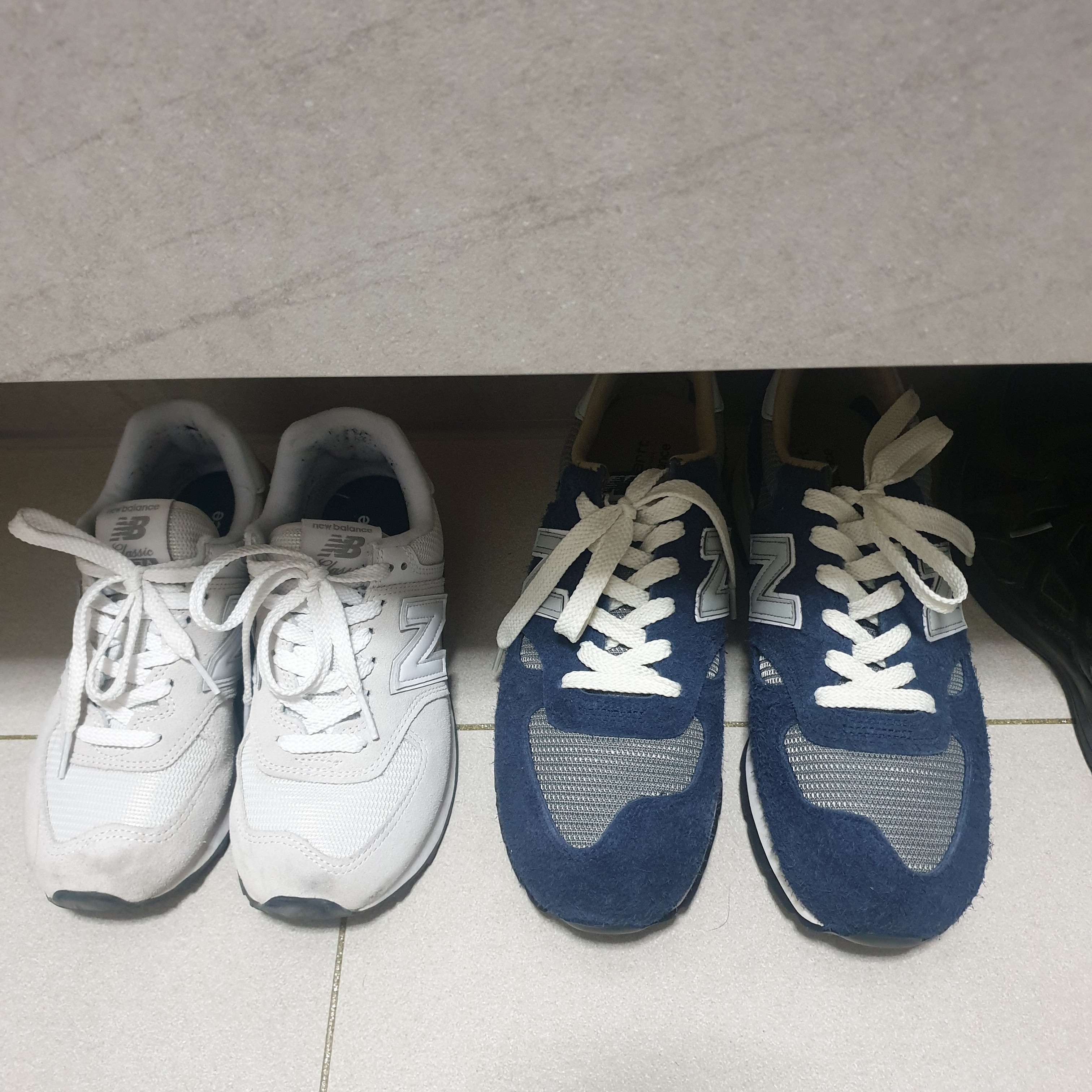 New Balance x Carhartt WIP 990v1 Made in USA Sculpture Center 착용 스타일 - 2