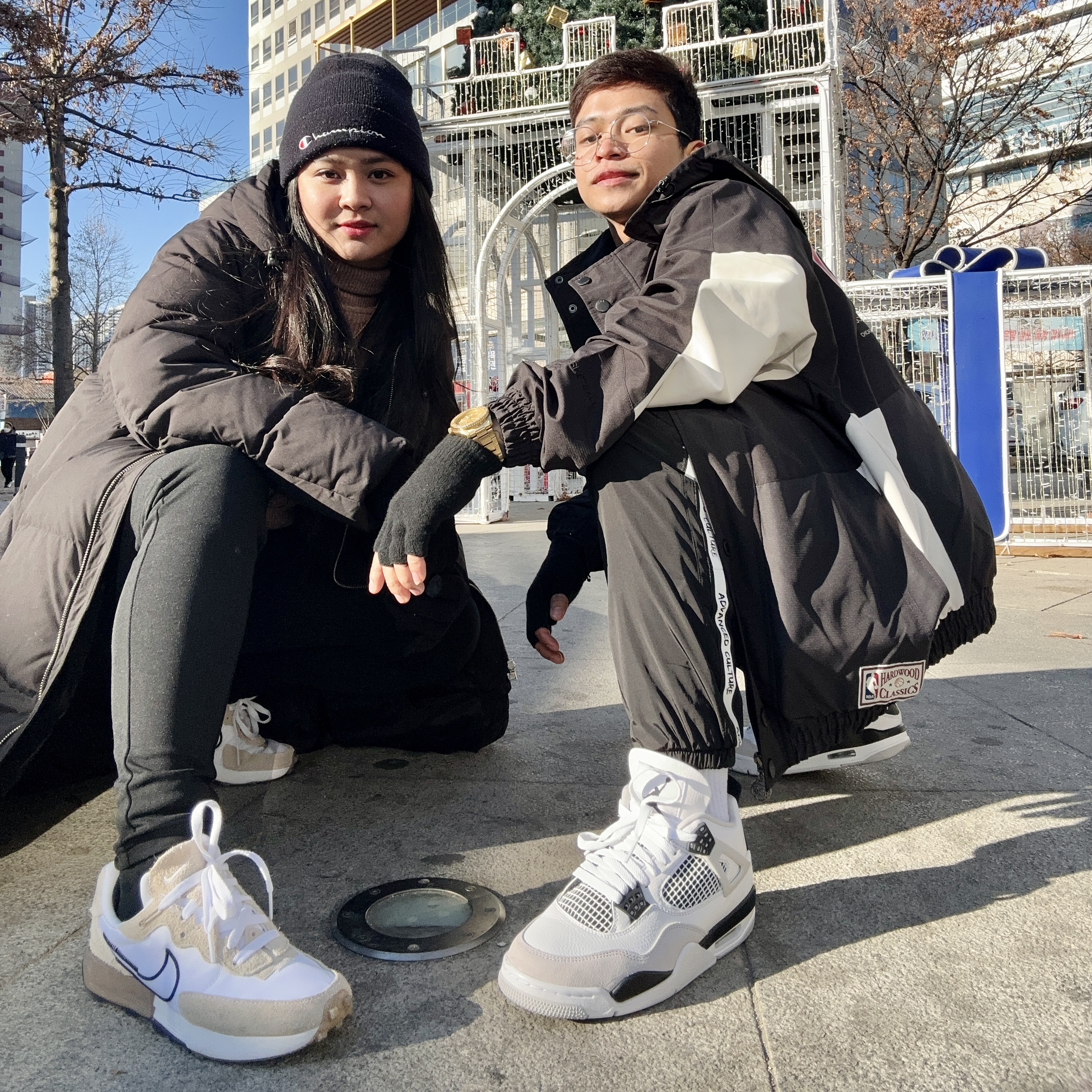Jordan 4 Retro White and Black 착용 스타일