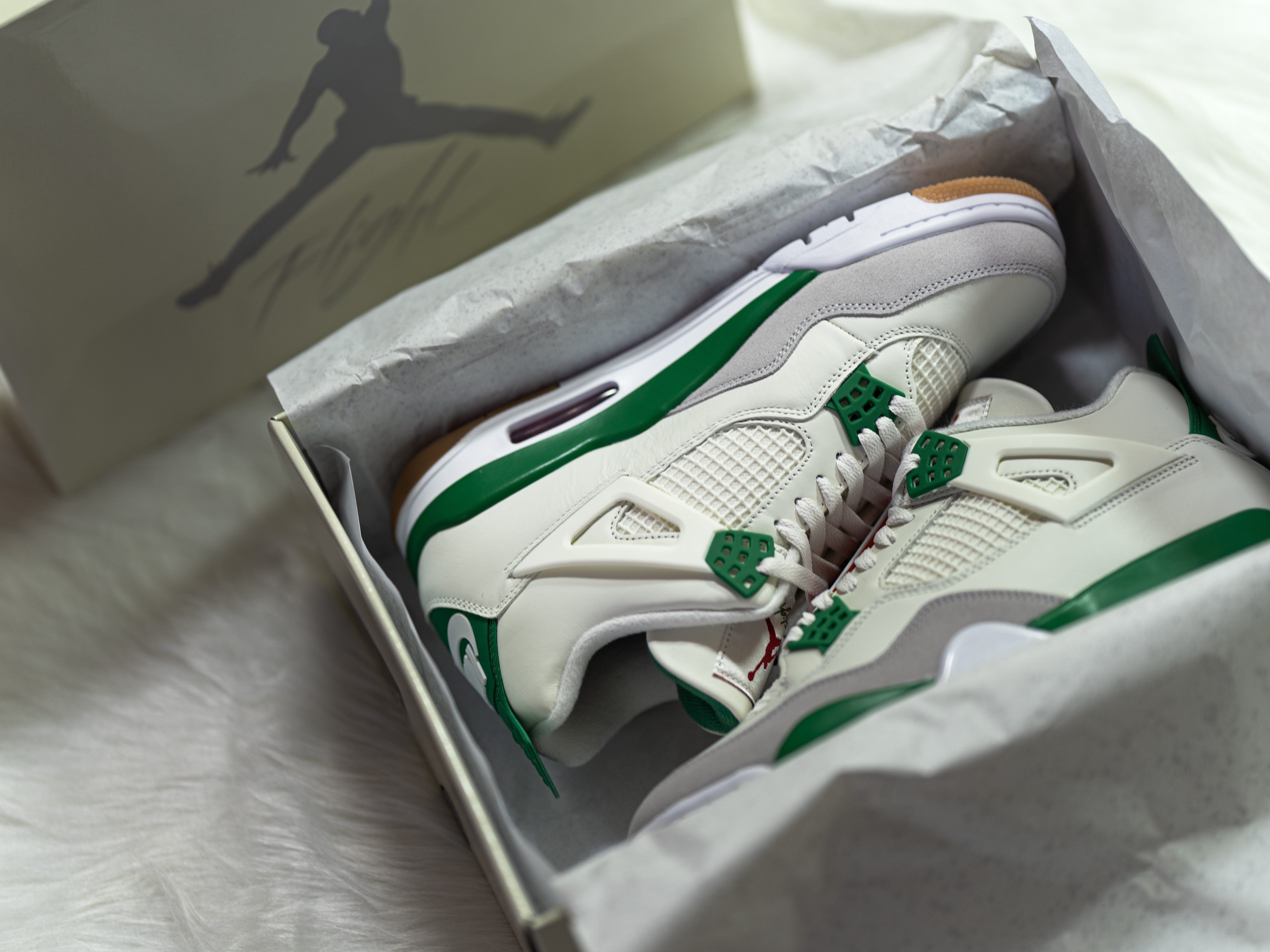 Jordan 4 x Nike SB Retro SP Pine Green 착용 스타일 - 2