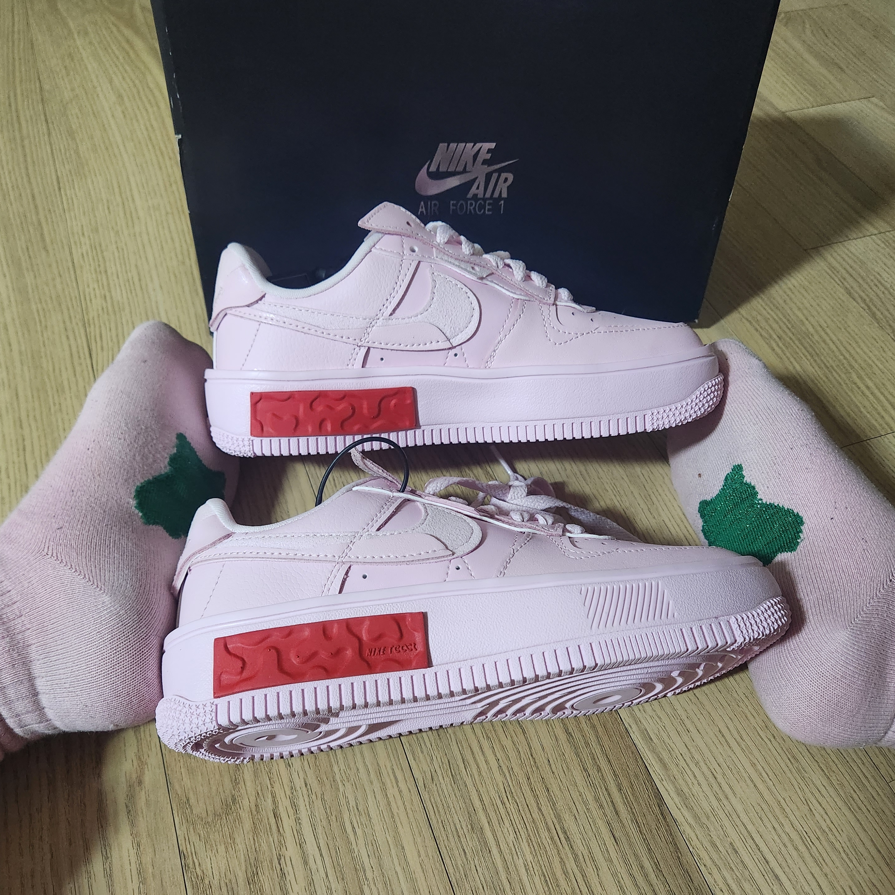 (W) Nike Air Force 1 Fontanka Pink Foam 착용 스타일 - 2