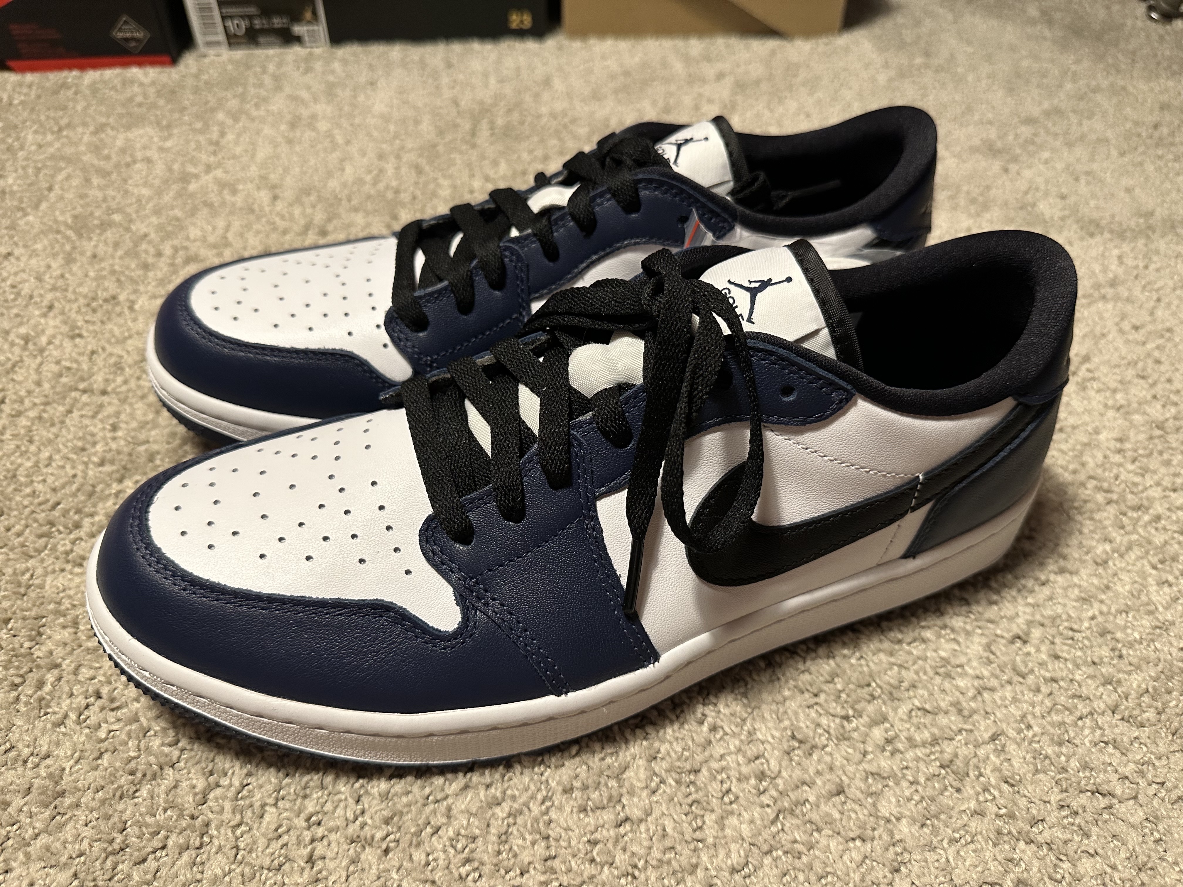 Jordan 1 Low Golf Midnight Navy 착용 스타일 - 1
