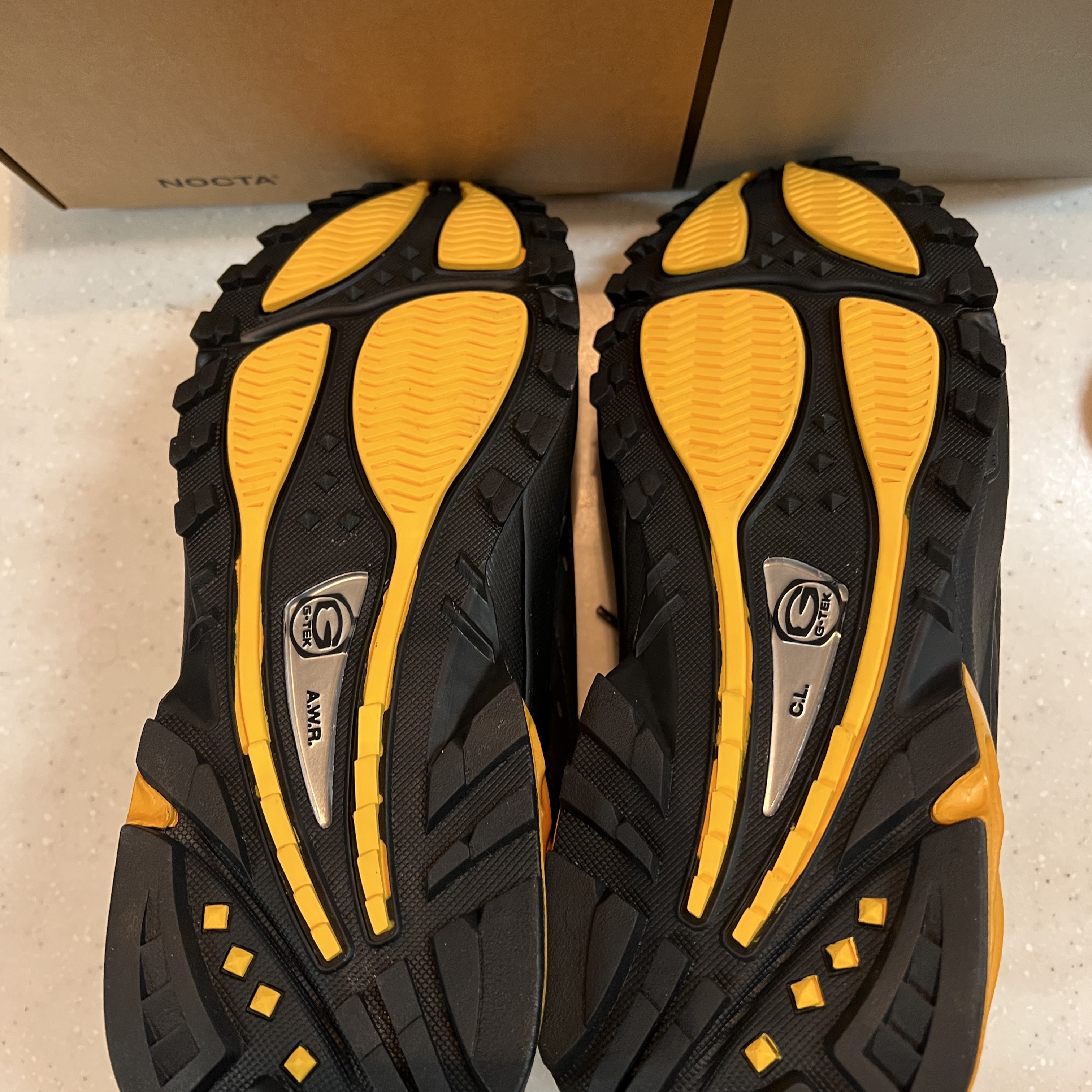 Nike x Drake Nocta Hot Step Air Terra Black and Yellow 착용 스타일