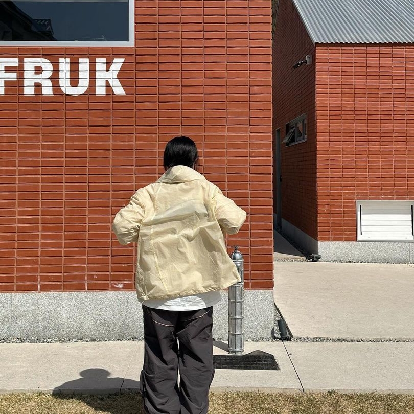 Art Of Field Back Printed Packable Jacket Light Yellow 착용 스타일 - 2