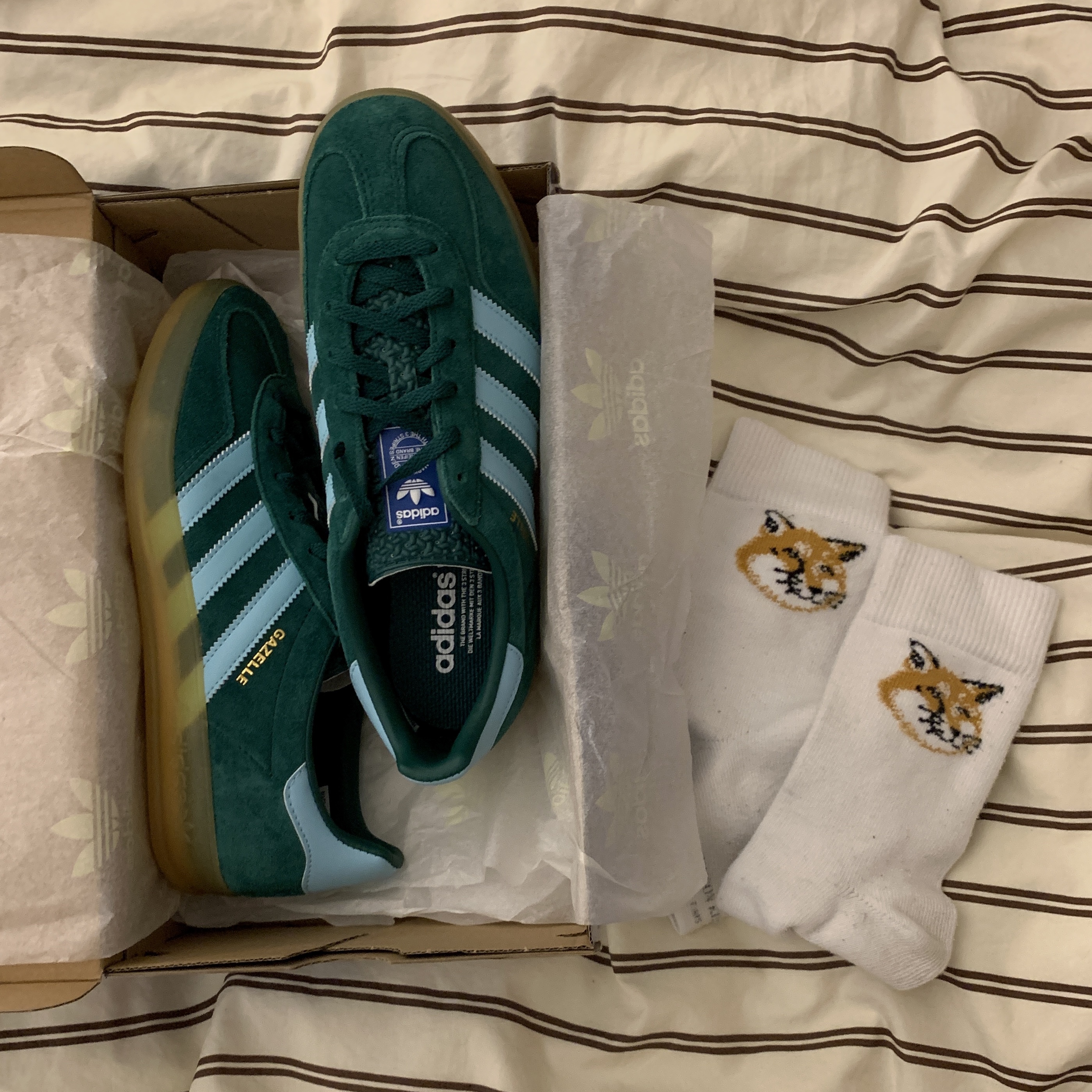 Adidas Gazelle Indoor Collegiate Green Hazy Sky 착용 스타일 - 3