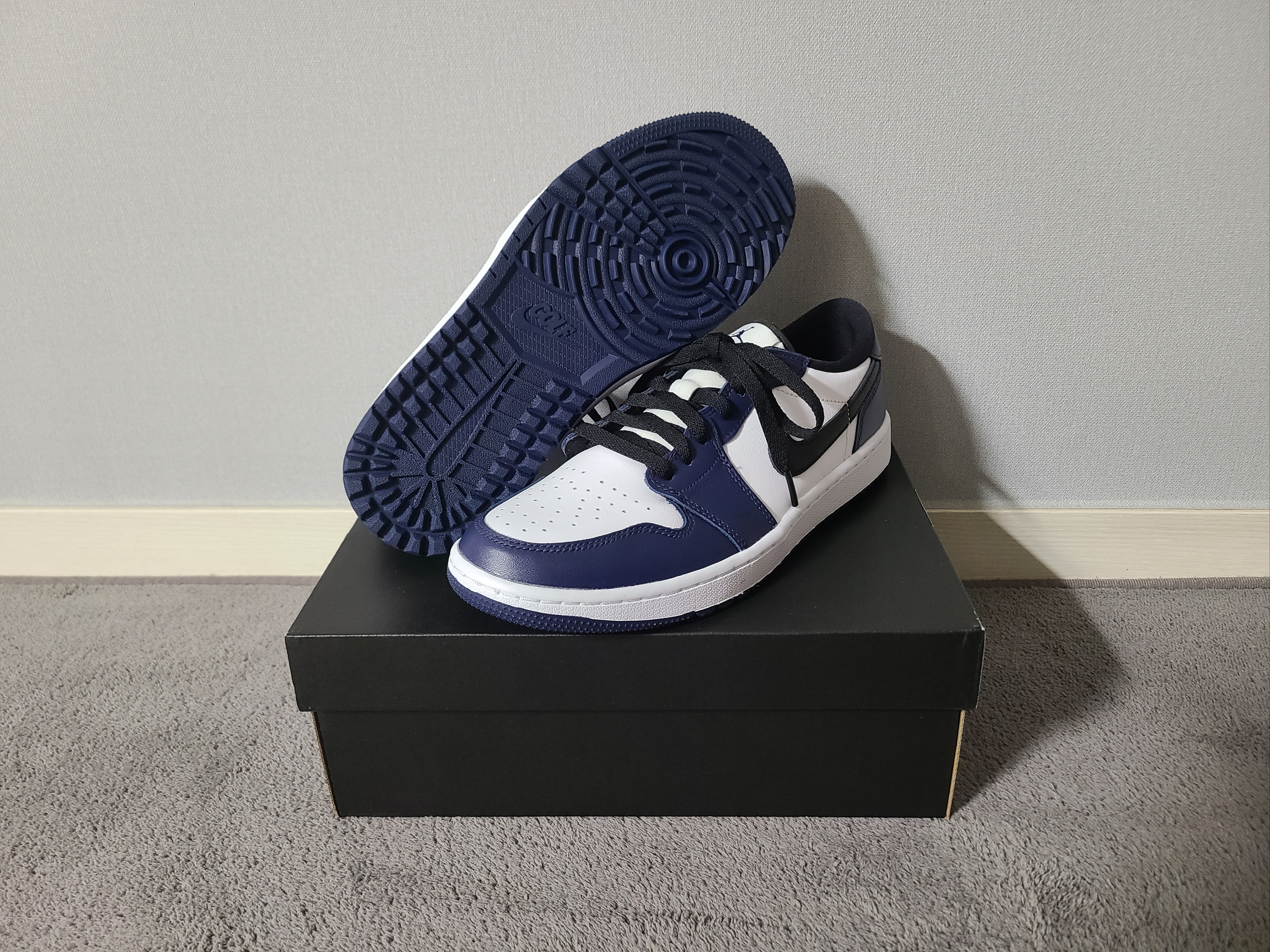 Jordan 1 Low Golf Midnight Navy 착용 스타일 - 1