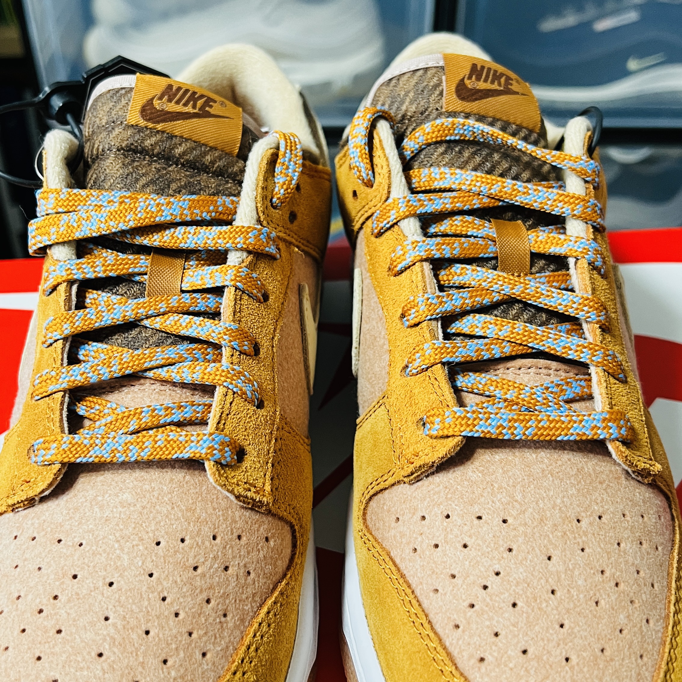 Nike Dunk Low SE Praline Desert Ochre 착용 스타일 - 1
