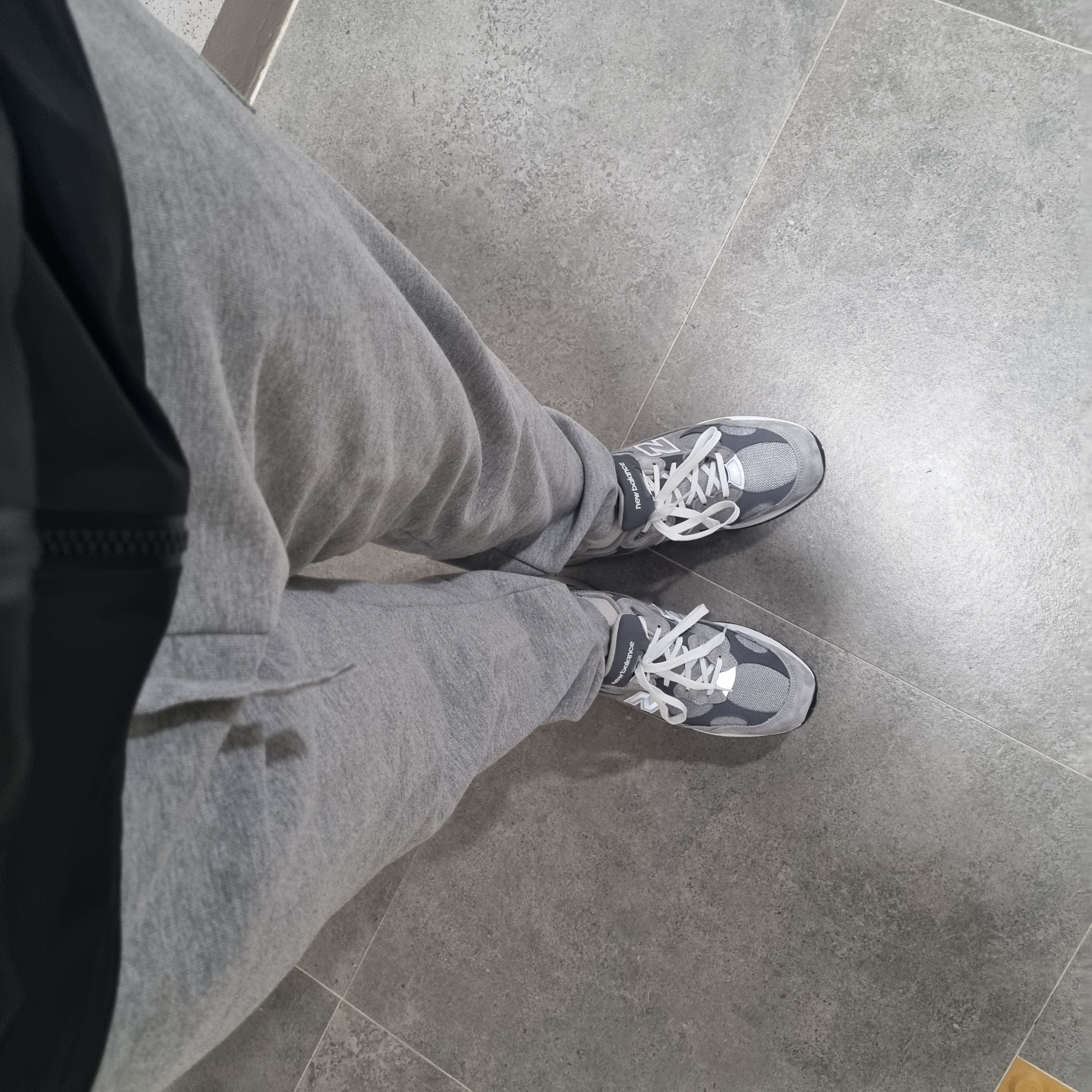 New Balance 992 Made in USA Grey - D Standard 착용 스타일 - 1