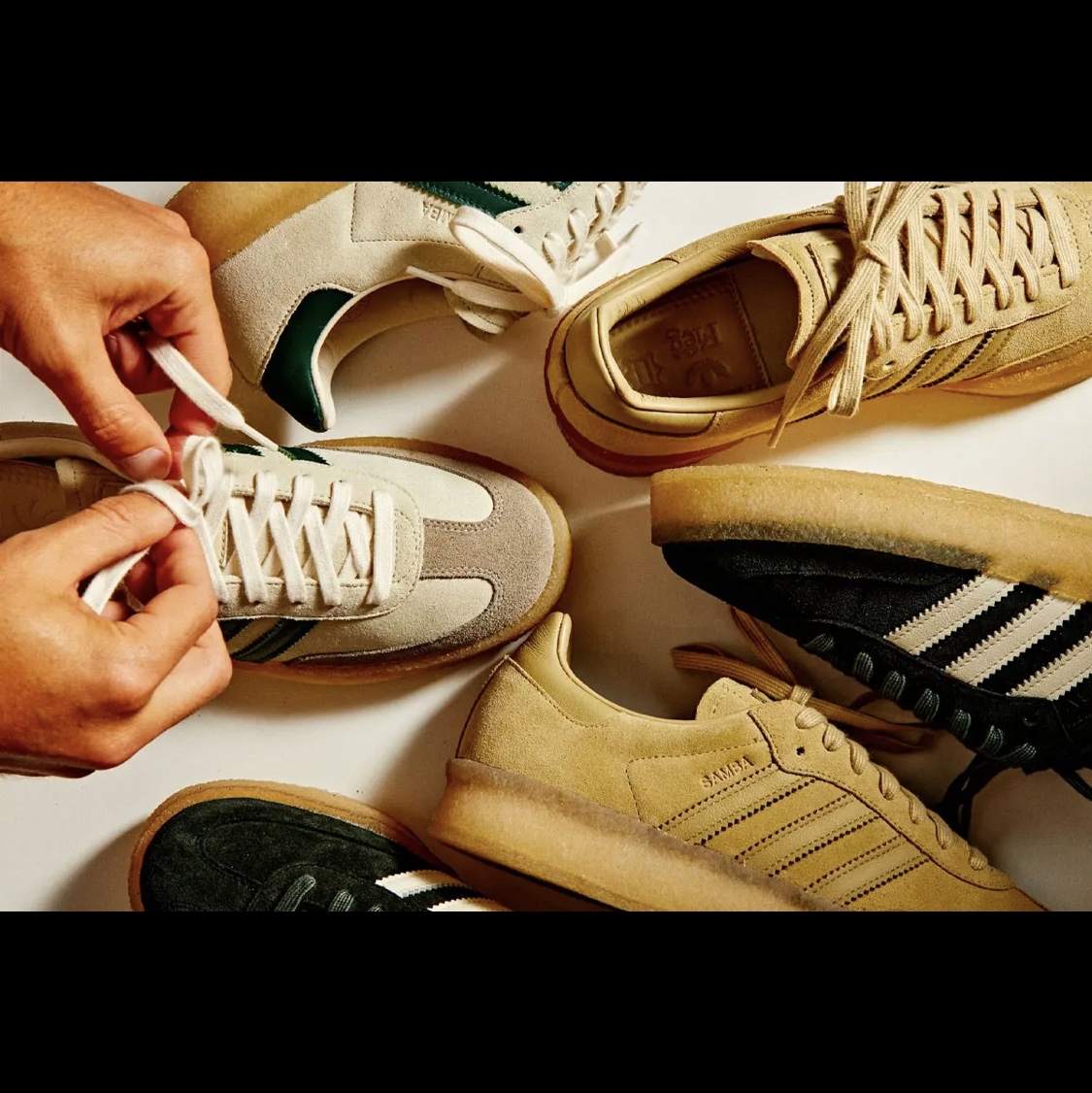 Adidas x Clarks x Ronnie Fieg 8th Street Samba Chalk White Green, Adidas x Clarks x Ronnie Fieg 8th Street Samba Savannah 착용 스타일 - 3