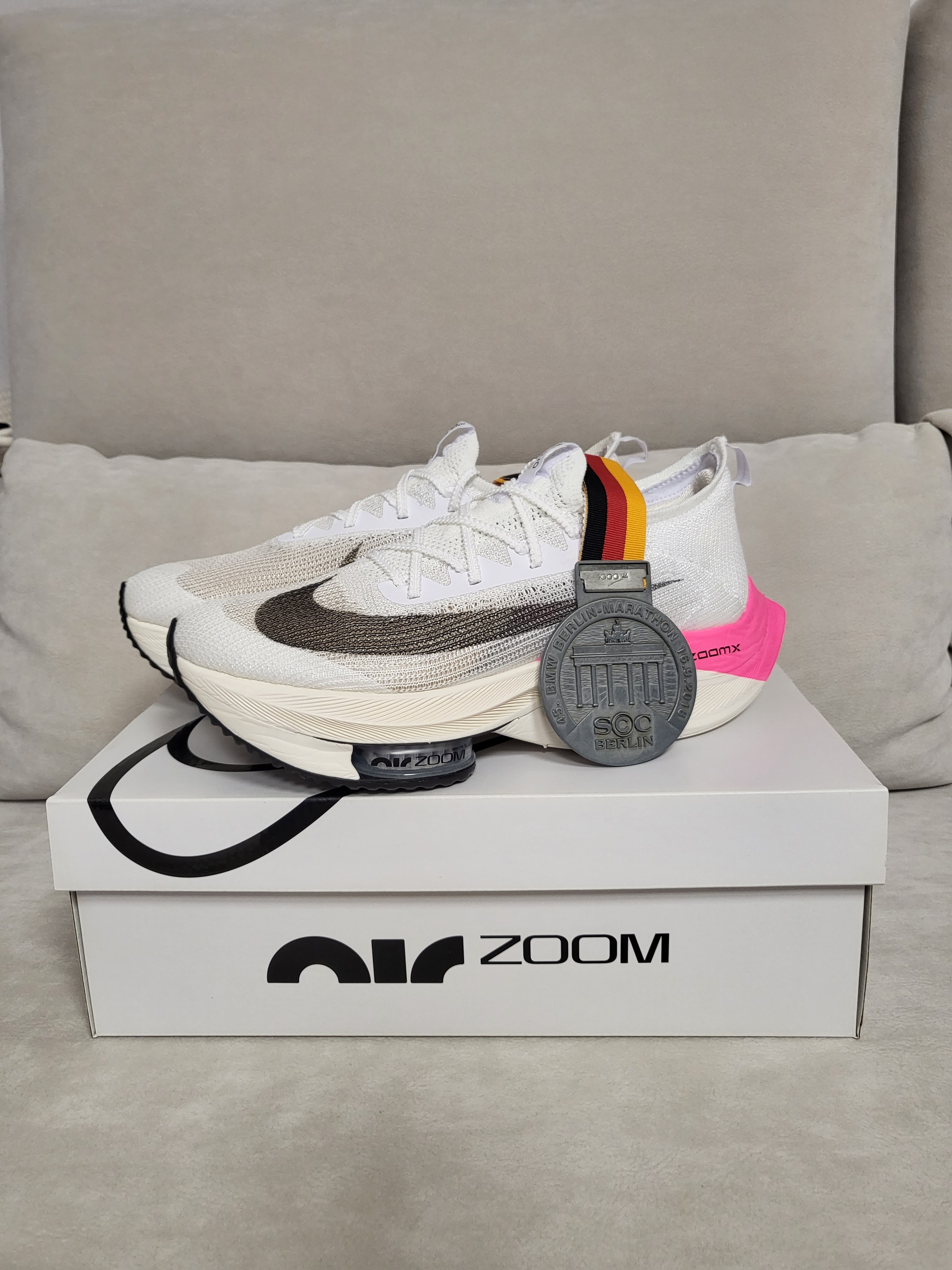 Nike Air Zoom Alphafly Next% Eliud Kipchoge Pink Blast 착용 스타일