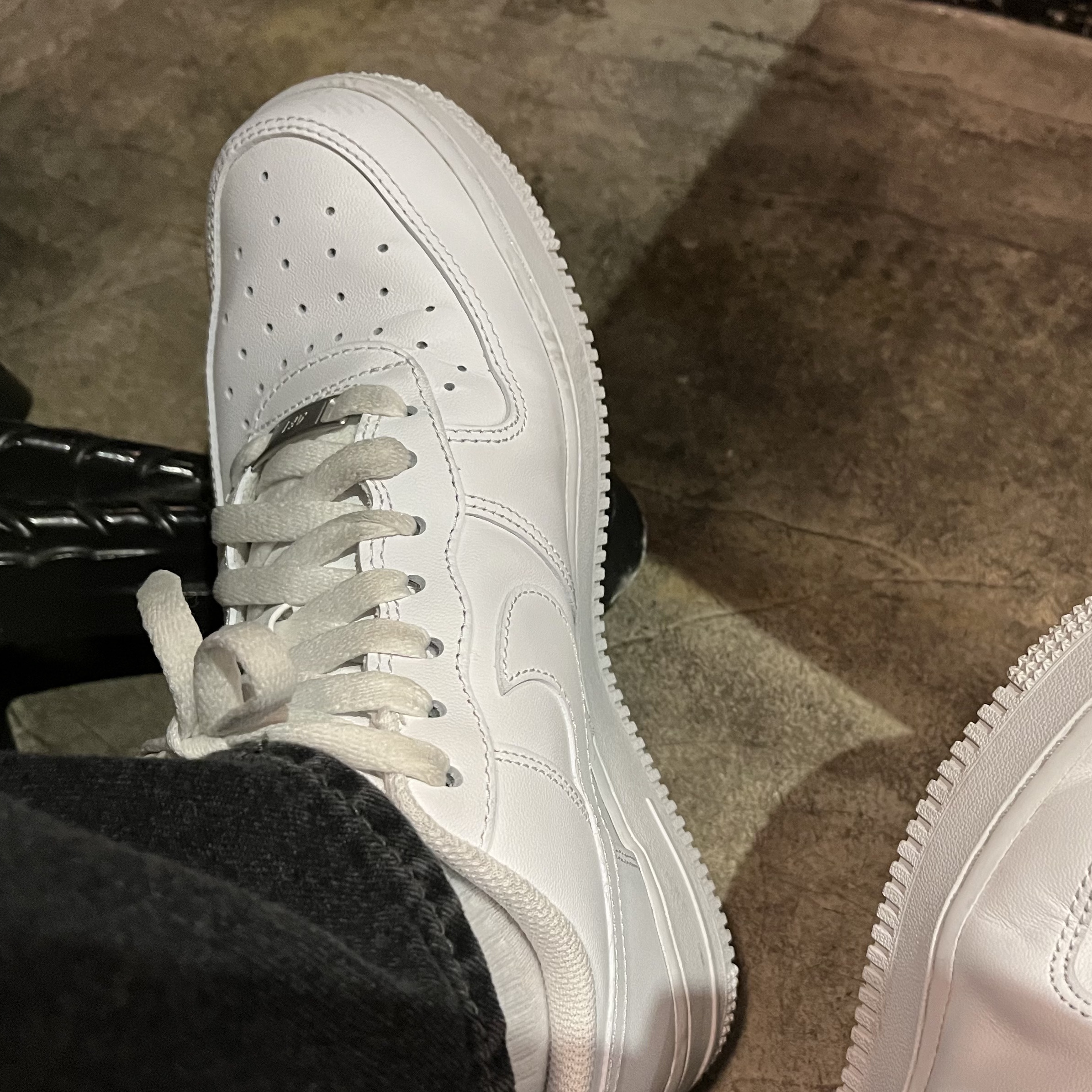 (W) Nike Air Force 1 '07 Low White 착용 스타일