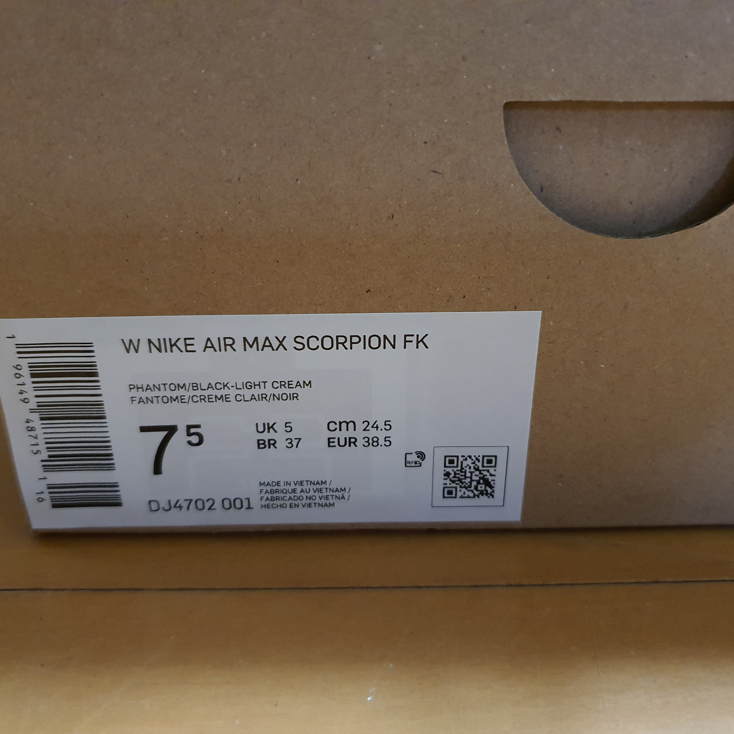 (W) Nike Air Max Scorpion Flyknit Lemon Wash 착용 스타일 - 2