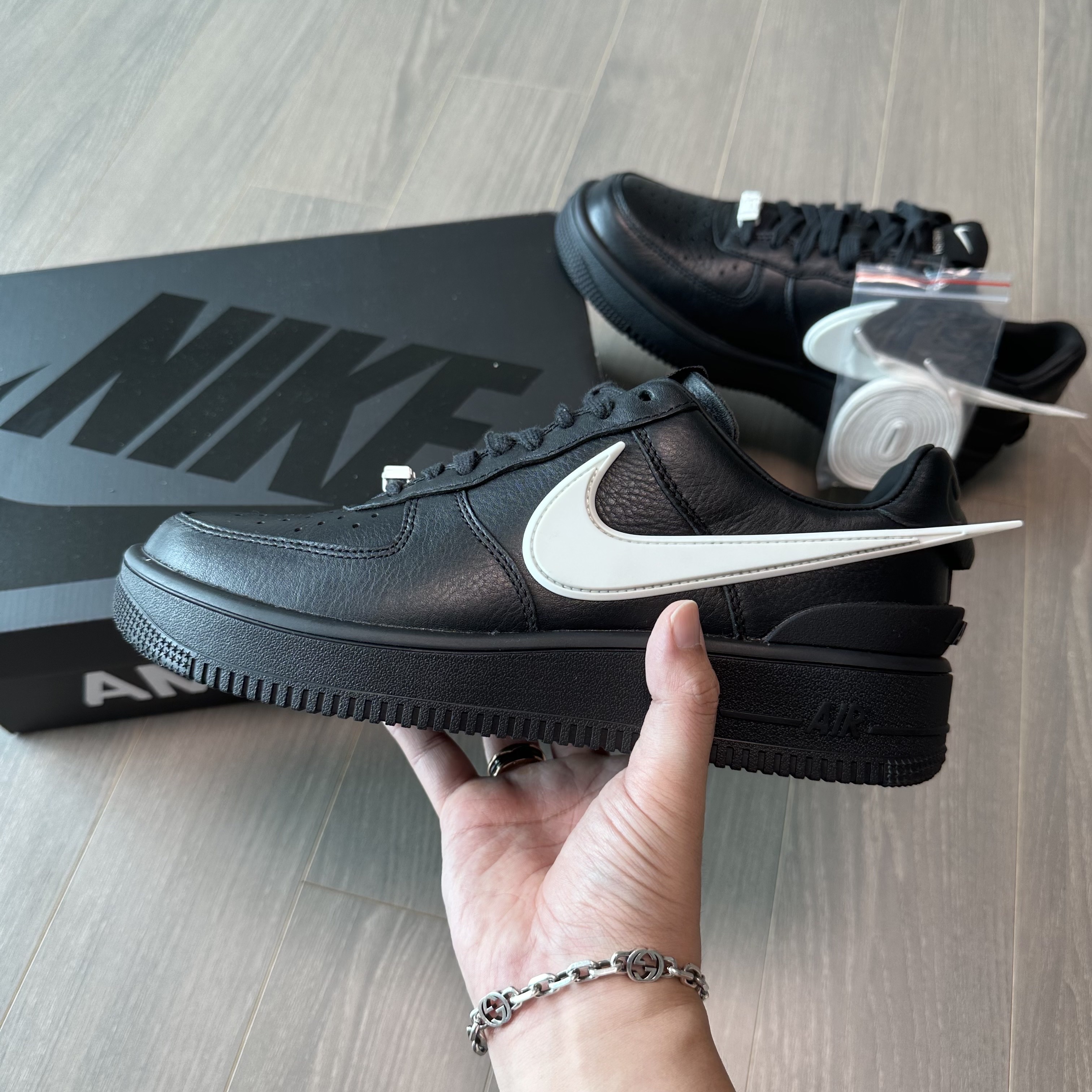 Nike x Ambush Air Force 1 Low SP Black 착용 스타일 - 1
