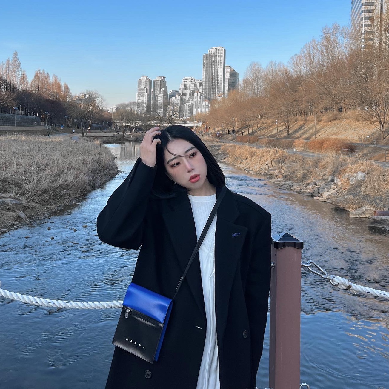 Balenciaga Tyrex Sneakers Black, Zara x Ader Error Oversized Wool Coat Black 착용 스타일 - 5