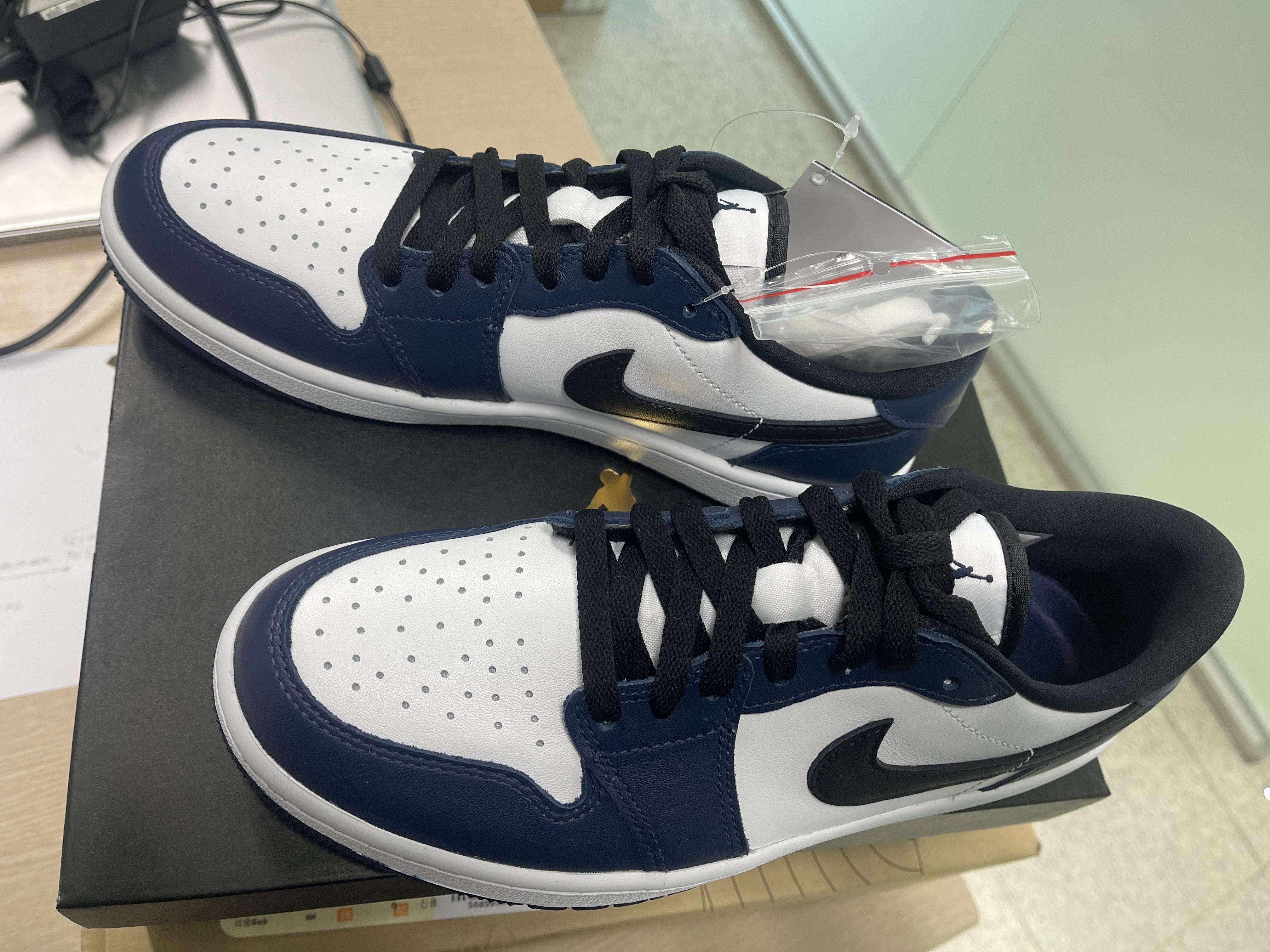 Jordan 1 Low Golf Midnight Navy 착용 스타일 - 2