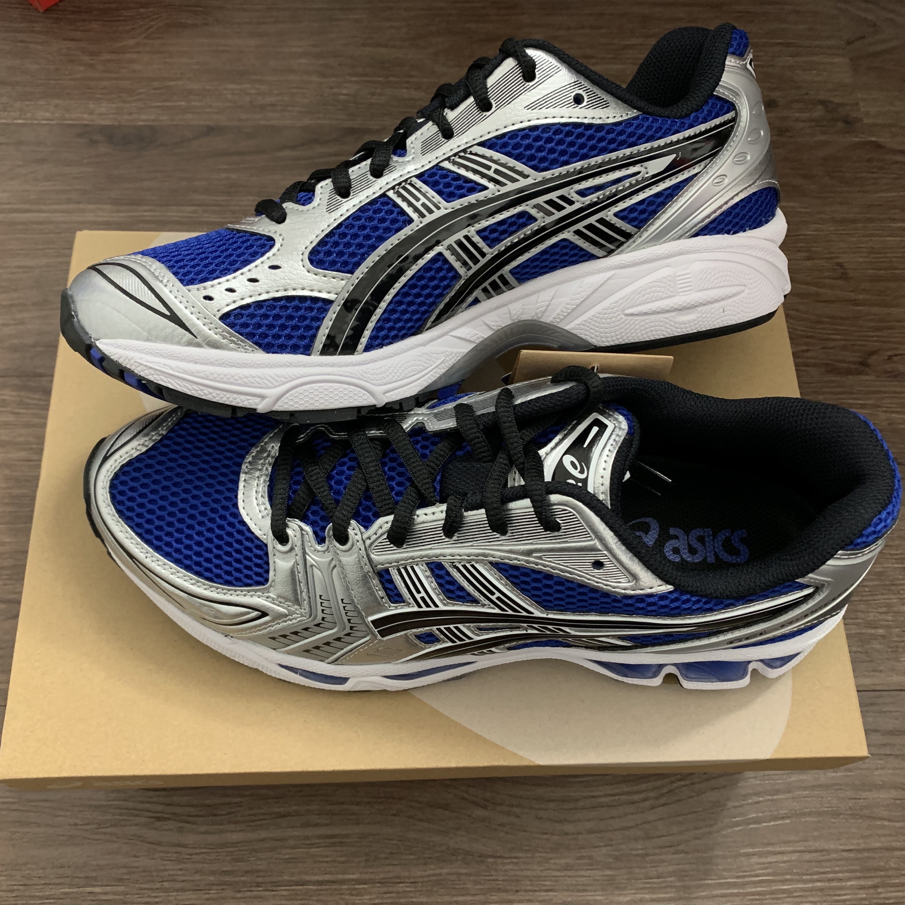 Asics Gel-Kayano 14 Monaco Blue Black 착용 스타일