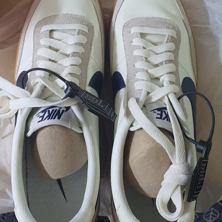Nike x J.Crew Killshot 2 Sail Midnight Navy 착용 스타일