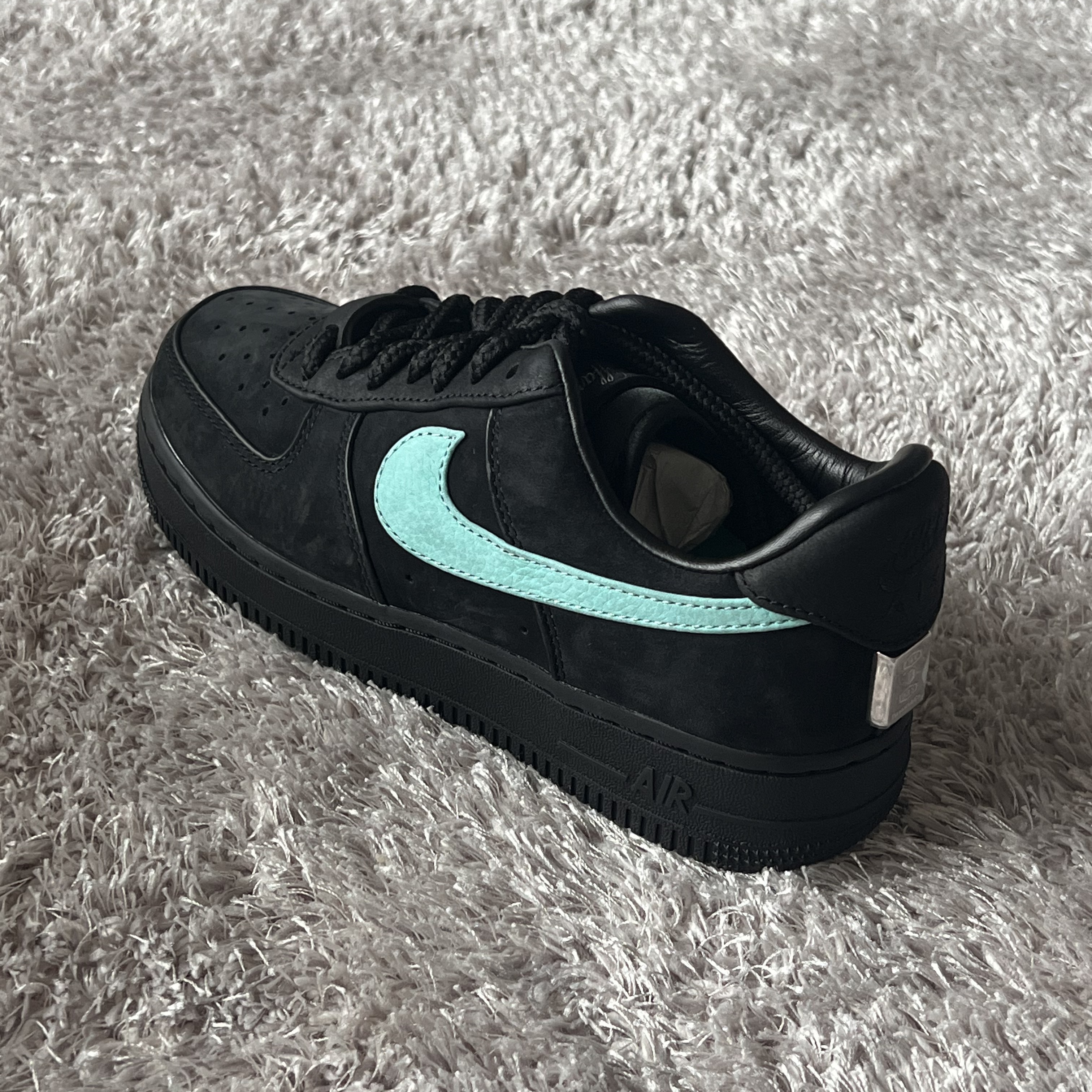 Nike x Tiffany & Co. Air Force 1 Low SP 1837 착용 스타일