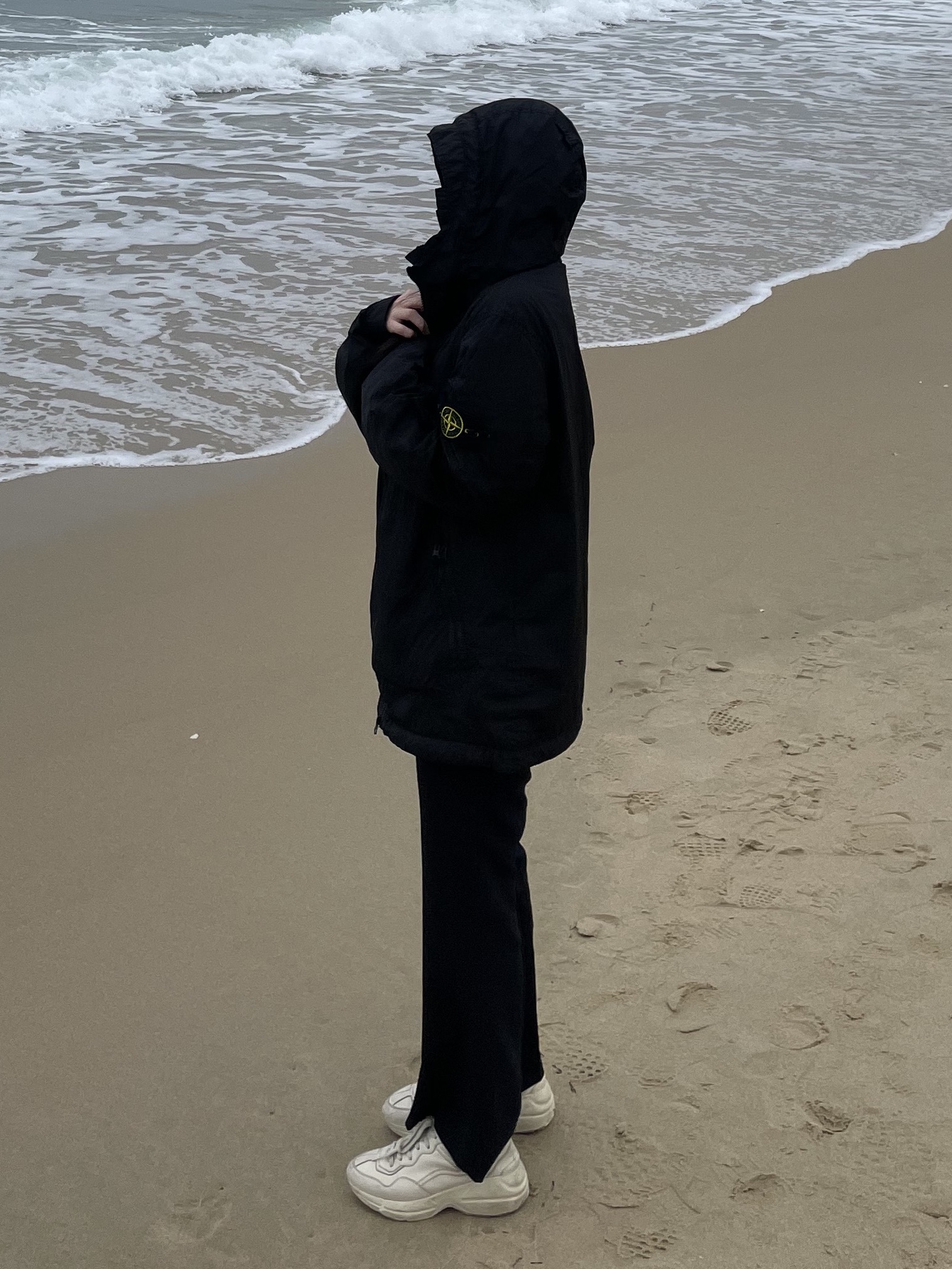 Stone Island 40522 Crinkle Reps Nylon Garment Dyed Hooded Jacket Black - 23SS, Stussy Undershirt White (3 Pack) 착용 스타일 - 1
