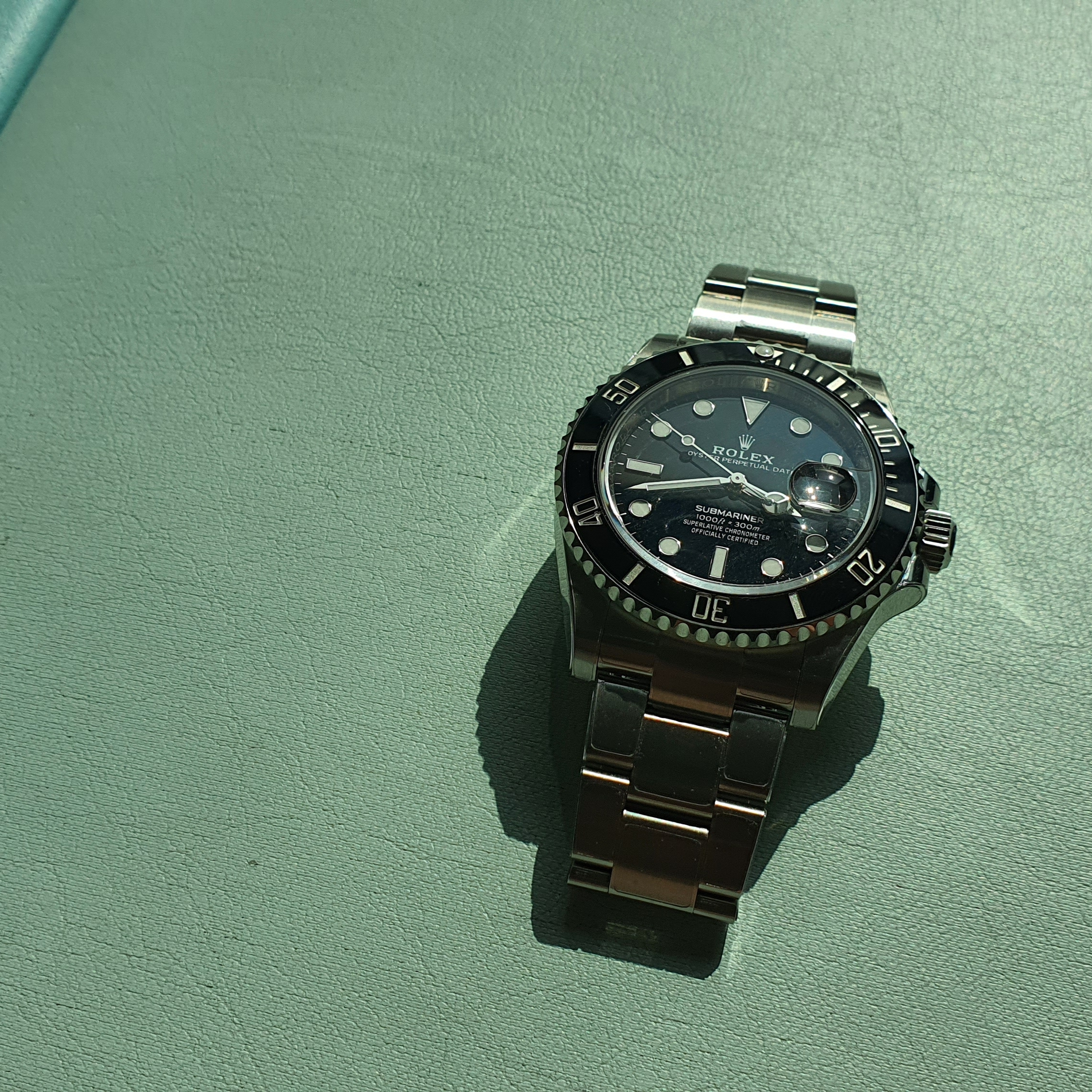Rolex Submariner Date 41mm 126610LN Black Oyster 착용 스타일