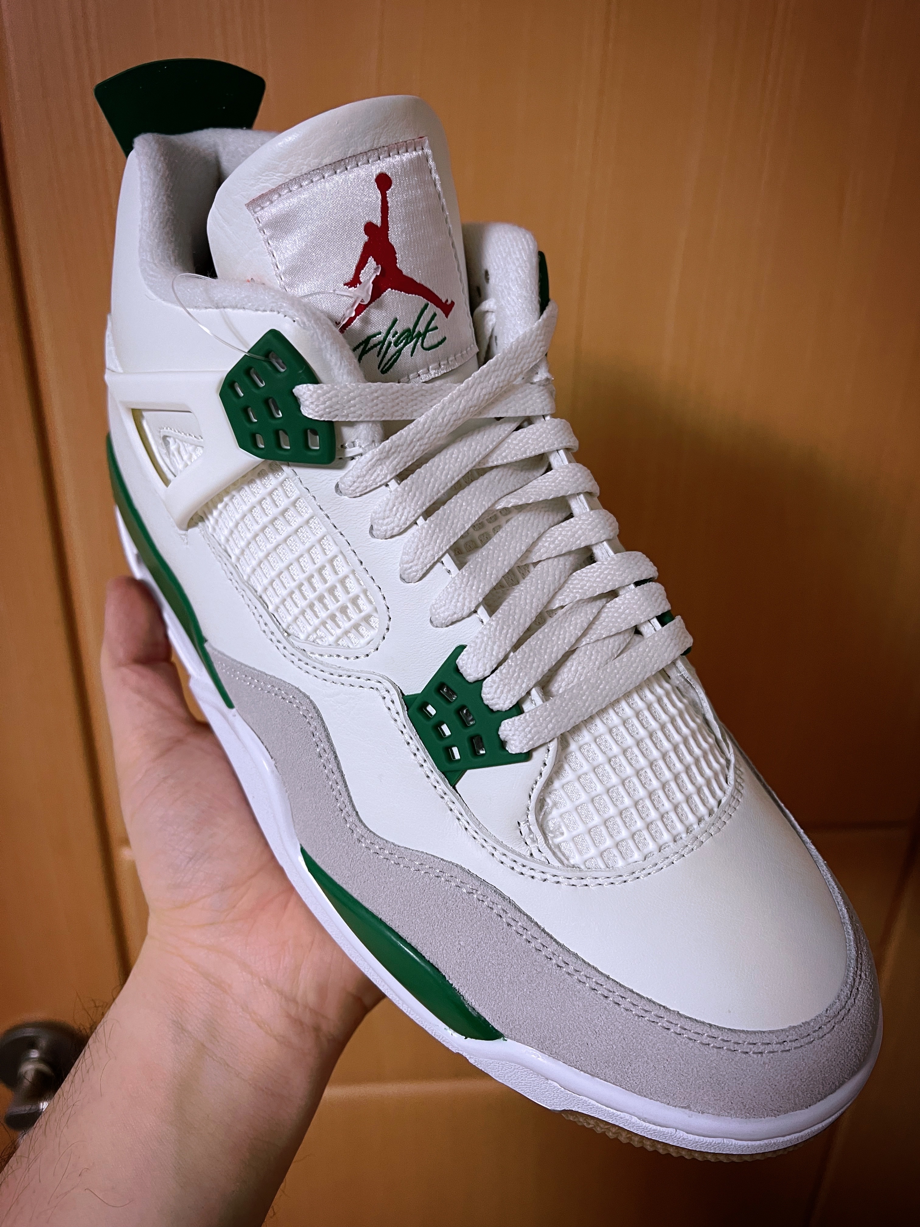Jordan 4 x Nike SB Retro SP Pine Green, Essentials Sweatpants Canary - 22FW 착용 스타일 - 4