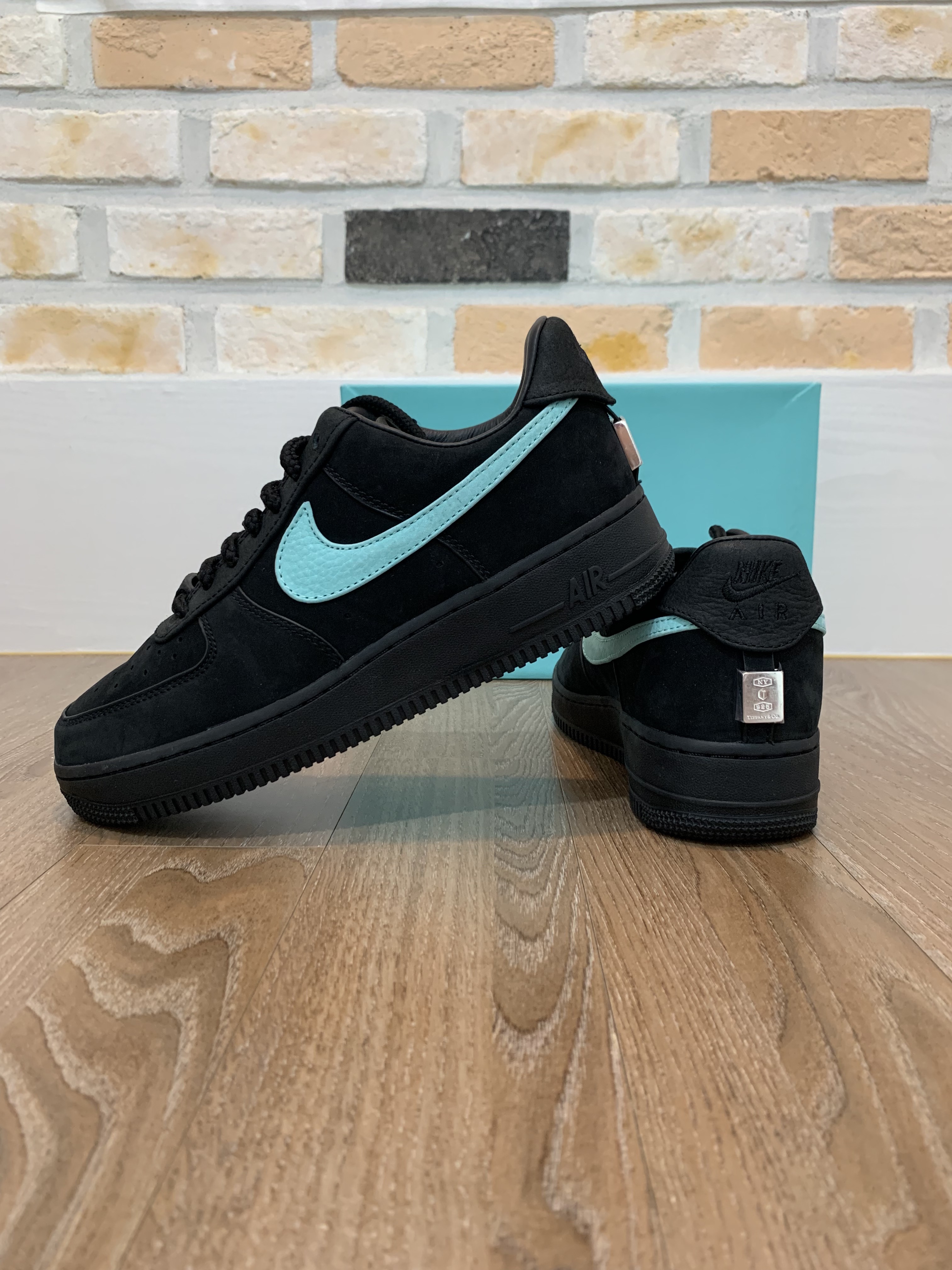 Nike x Tiffany & Co. Air Force 1 Low SP 1837 착용 스타일 - 2