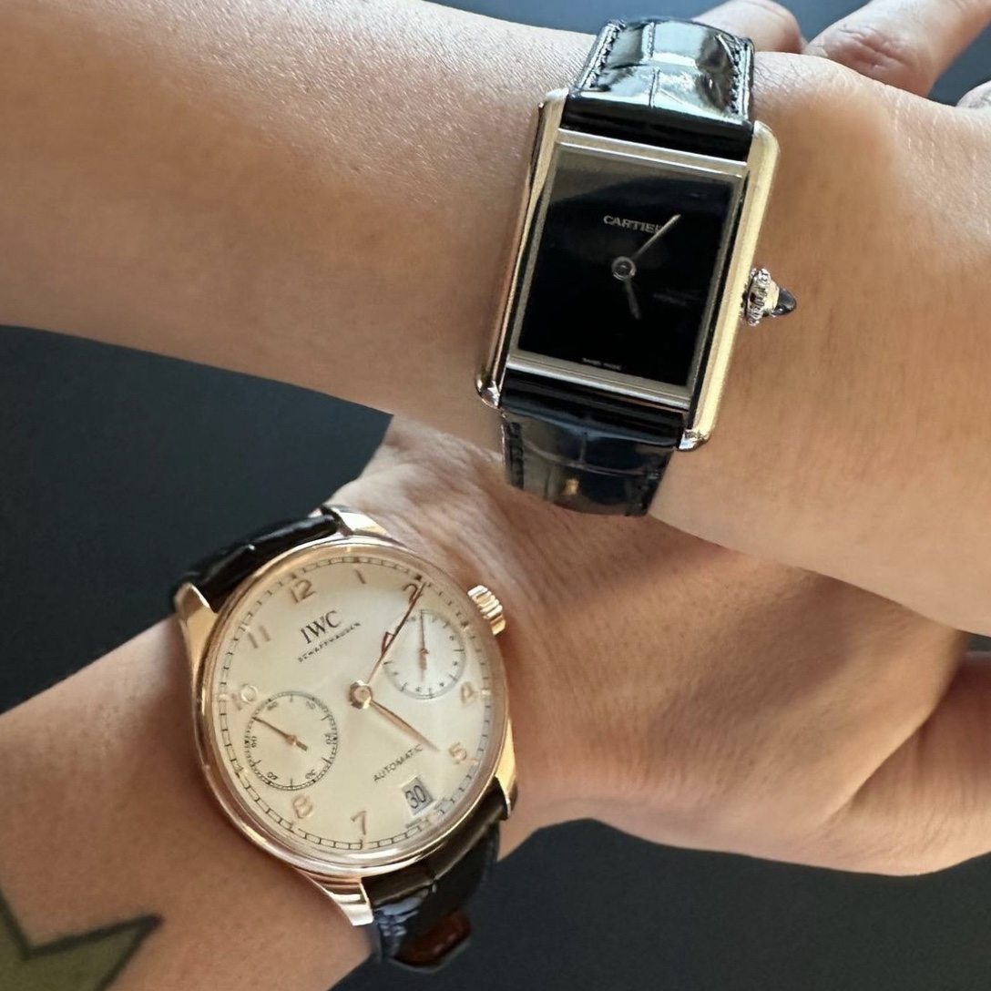 Cartier Tank Must Watch Large Quartz Steel Alligator Skin Black 착용 스타일 - 1