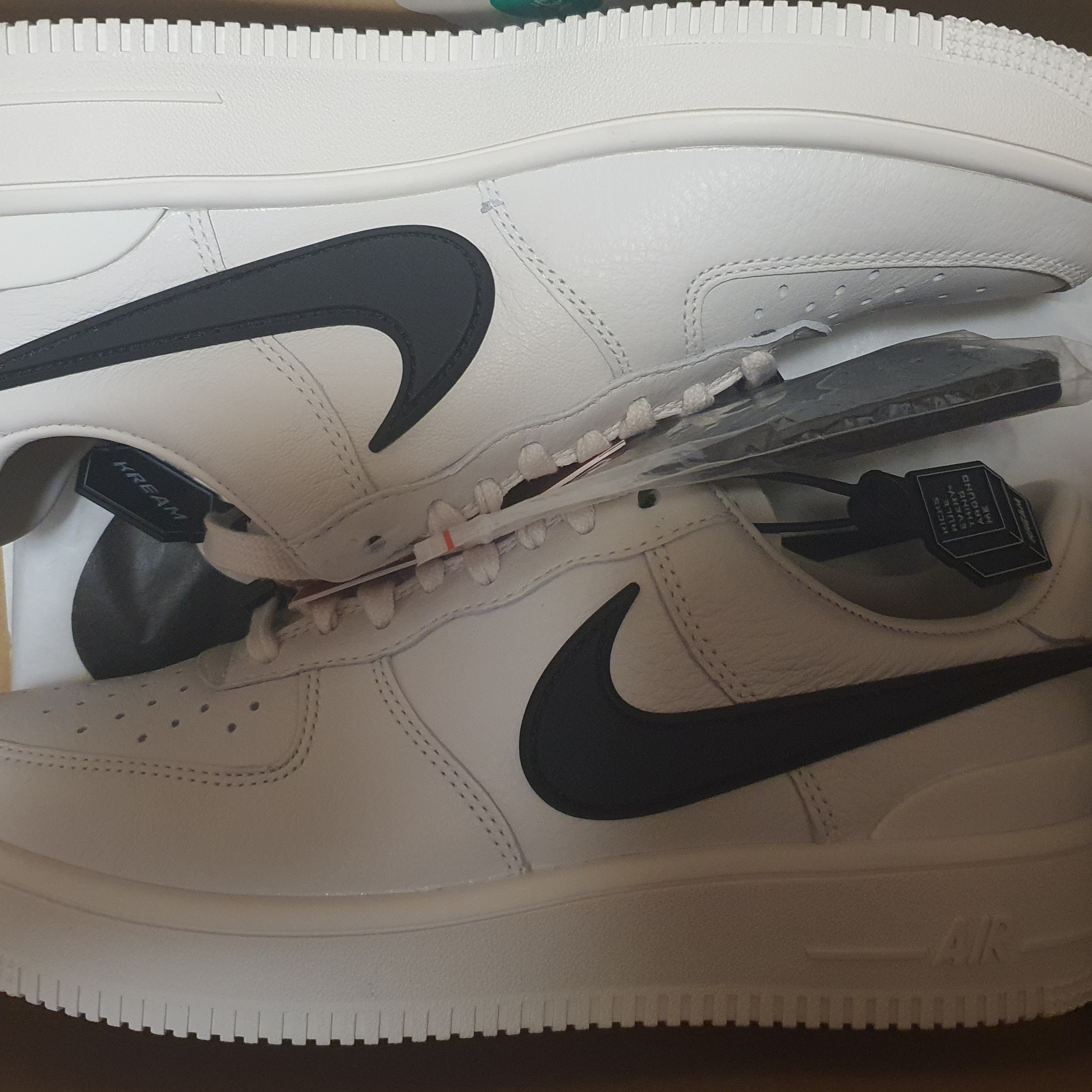 Nike x Ambush Air Force 1 Low SP Phantom 착용 스타일