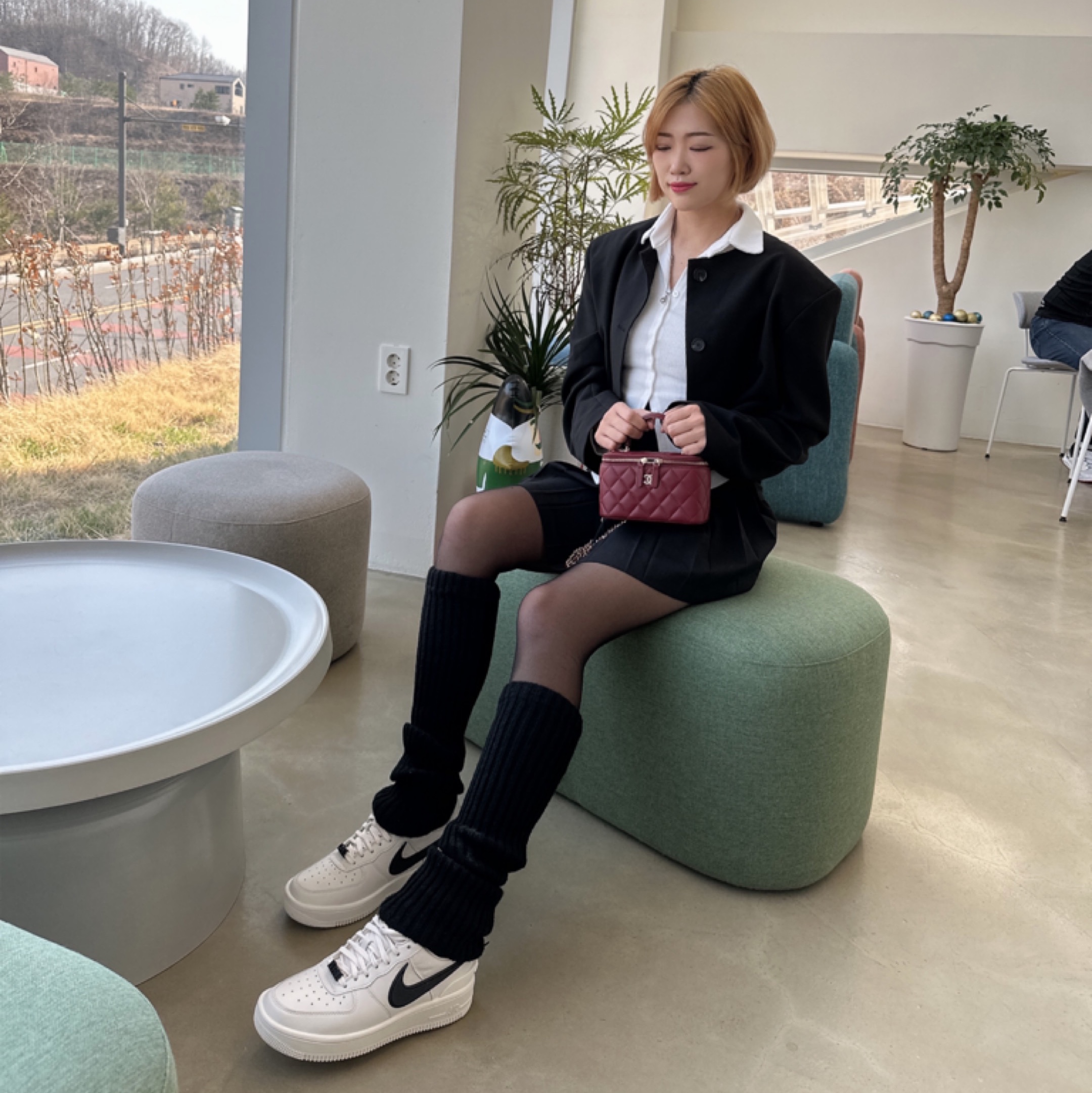 Nike x Ambush Air Force 1 Low SP Phantom, Chanel Vanity With Chain Lambskin & Gold Black 착용 스타일 - 1