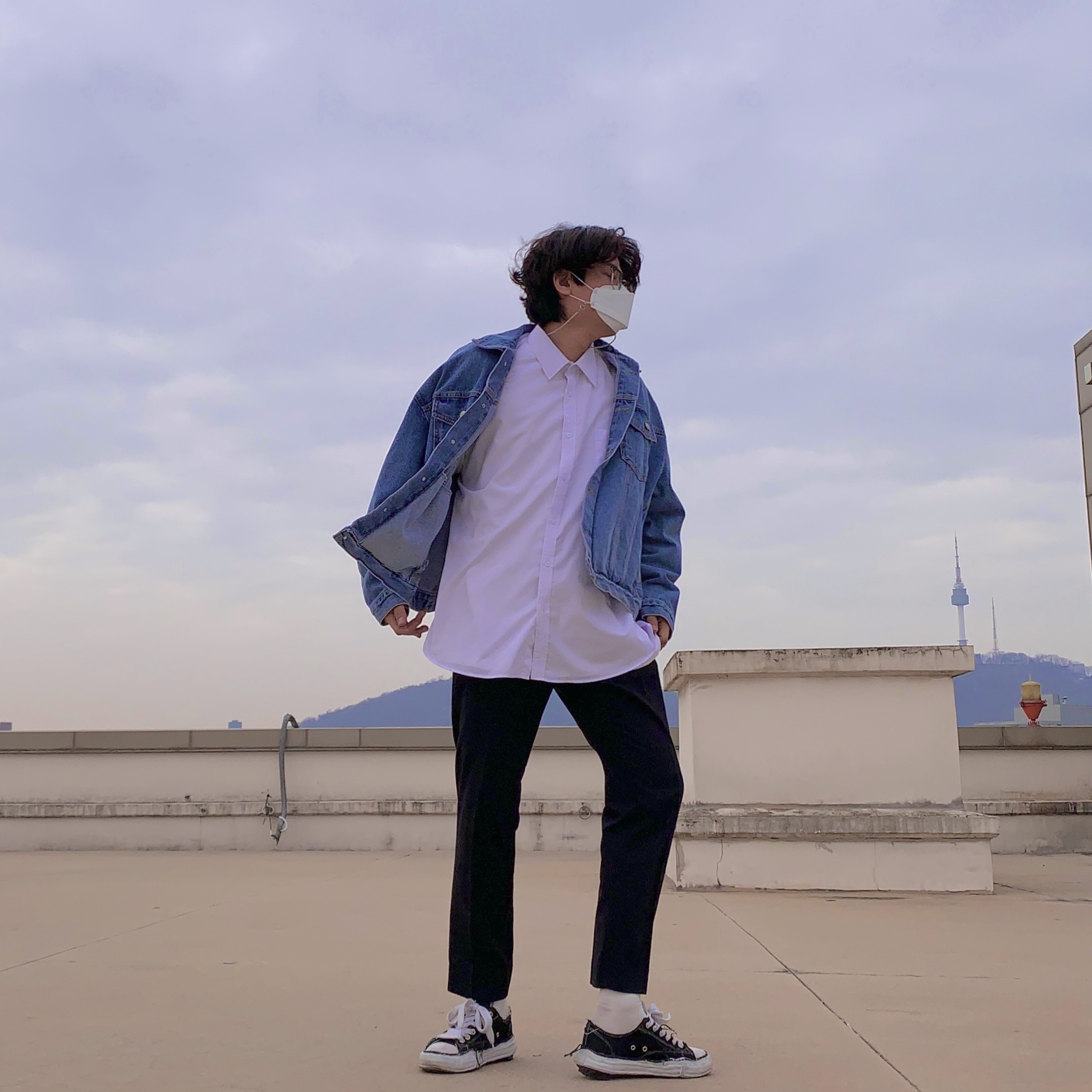 Maison Mihara Yasuhiro Peterson OG Sole Canvas Low Sneakers Black 착용 스타일 - 2