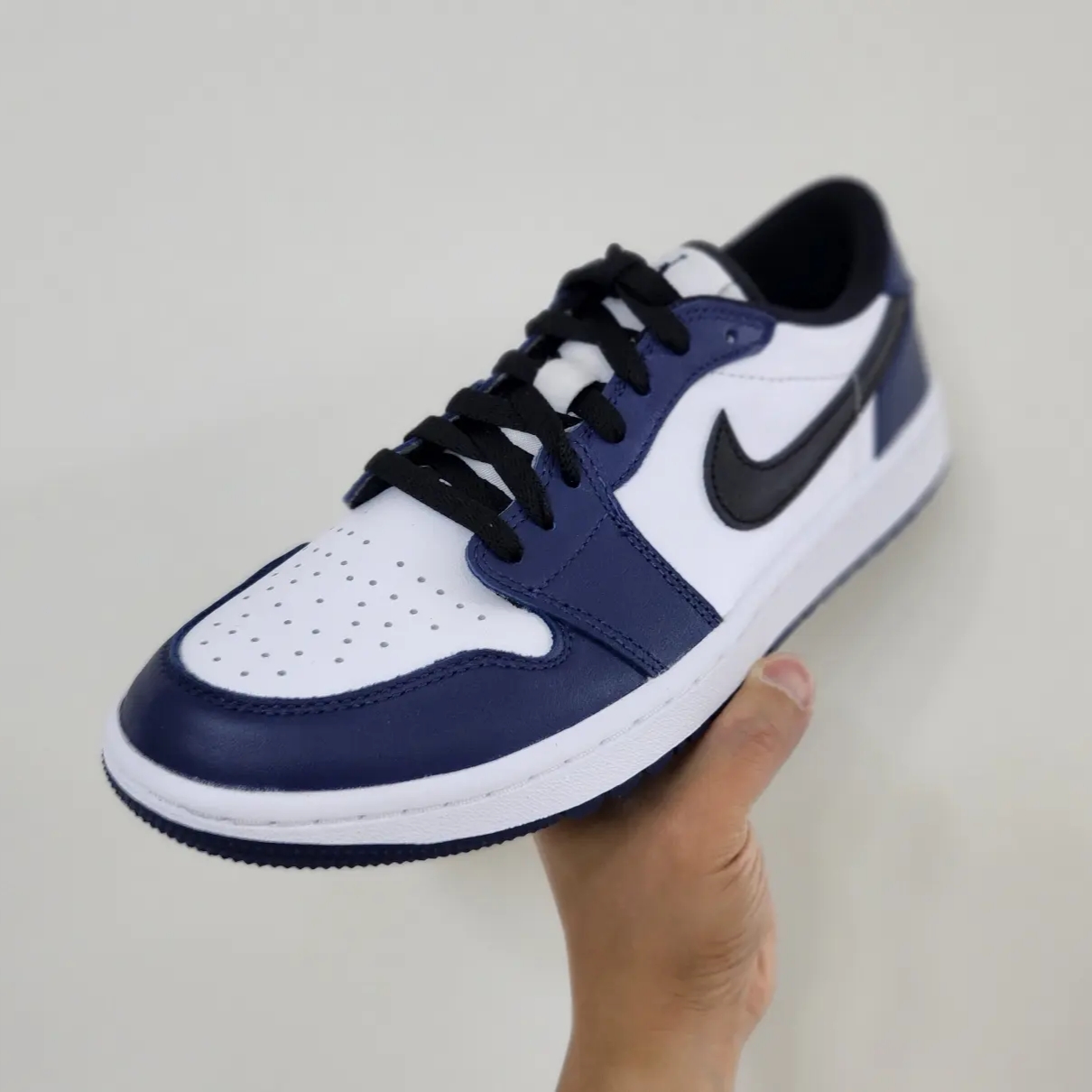 Jordan 1 Low Golf Midnight Navy 착용 스타일 - 1