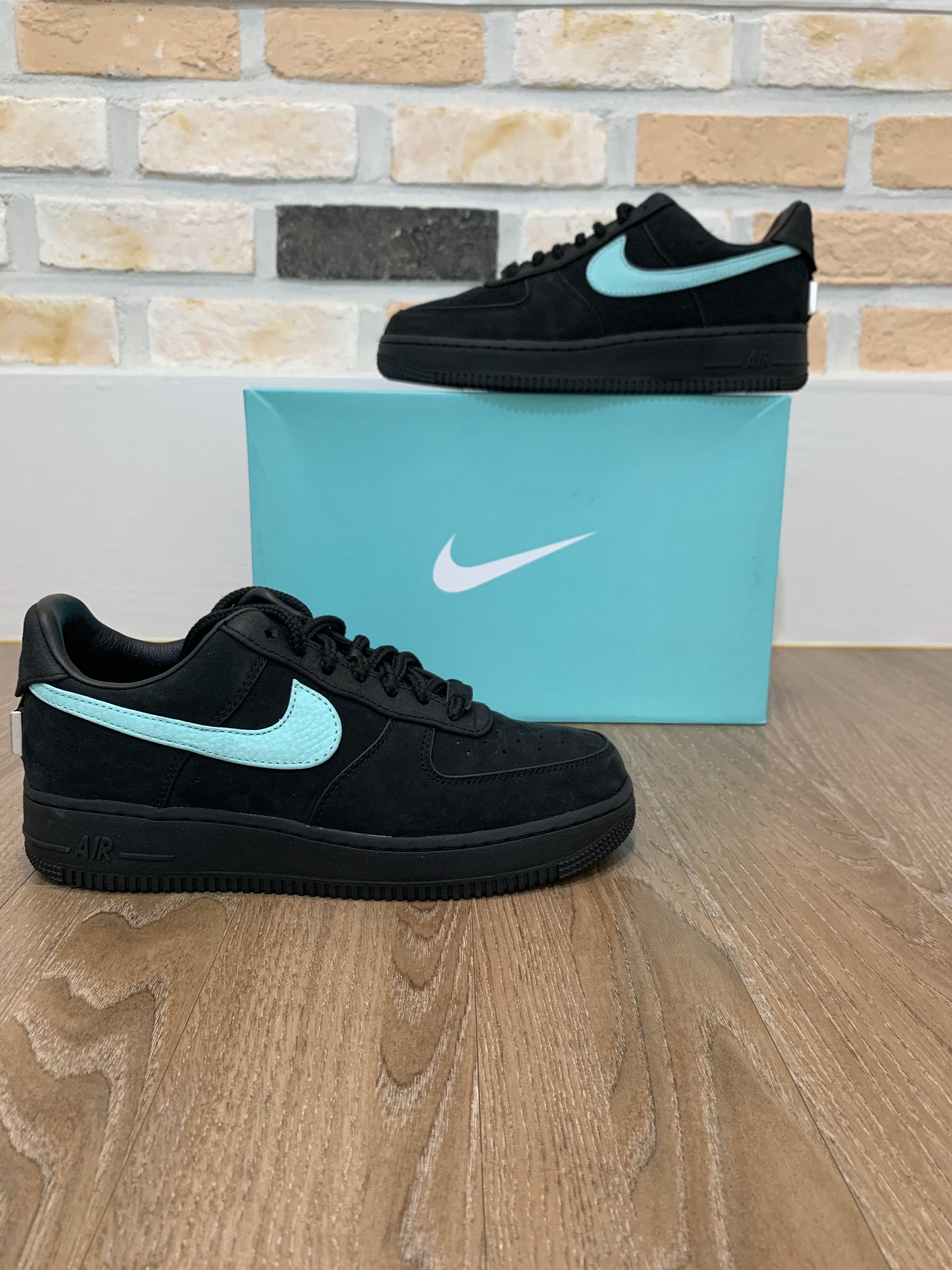 Nike x Tiffany & Co. Air Force 1 Low SP 1837 착용 스타일 - 3