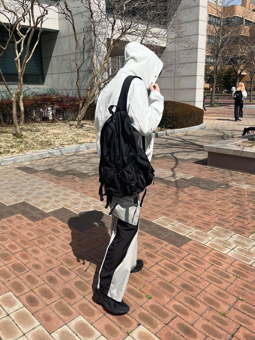 Art Of Field Coaptation Pocket Cargo Pants Begie 착용 스타일 - 2