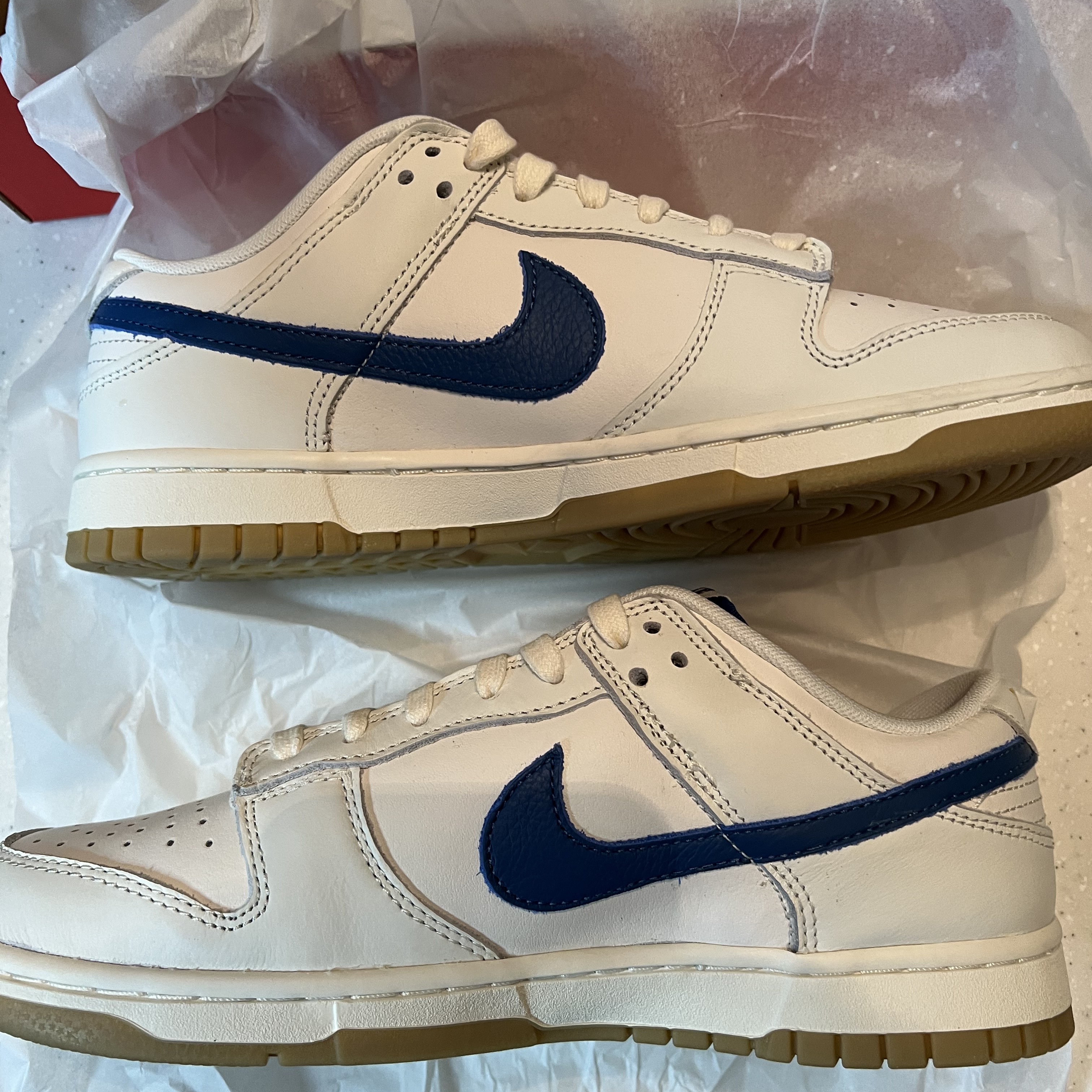 Nike Dunk Low SE Sail Dark Marina Blue 착용 스타일