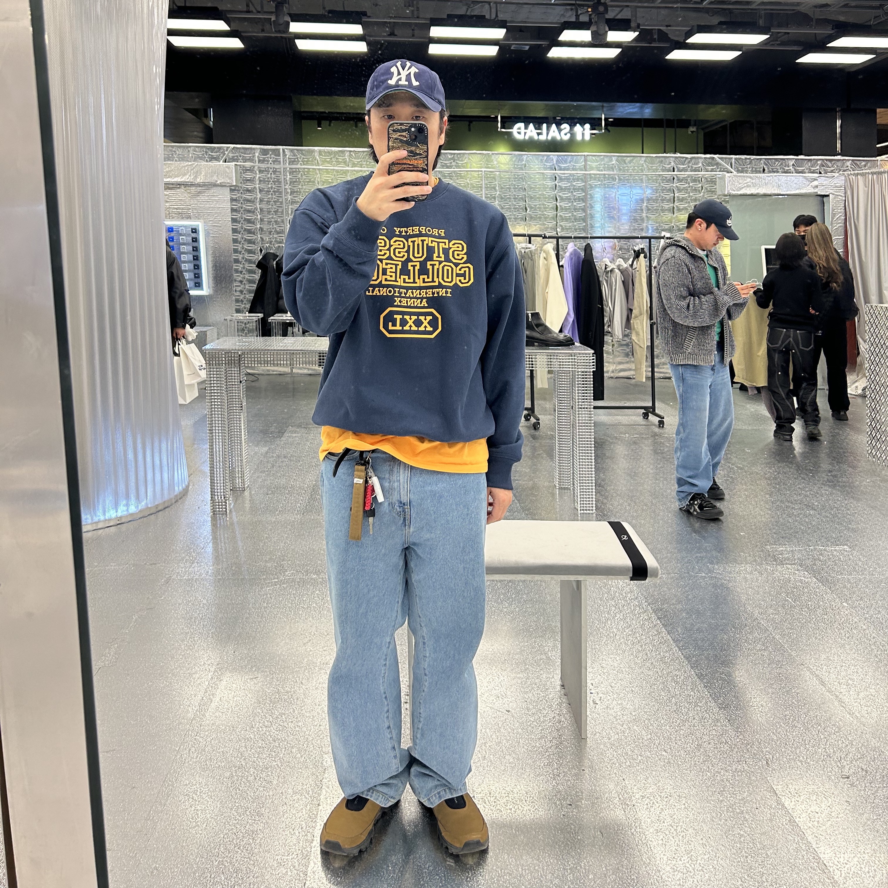 Salomon RX Snow Moc 2 ADV Kangaroo, Stussy Property of Crew Crewneck Navy 착용 스타일