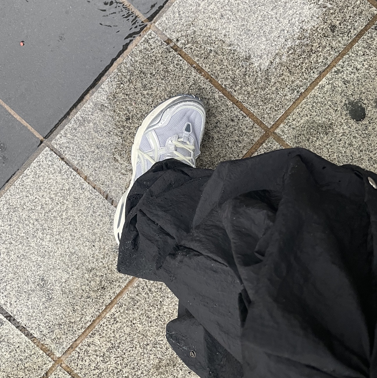 Asics Gel-1090 Piedmont Grey 착용 스타일