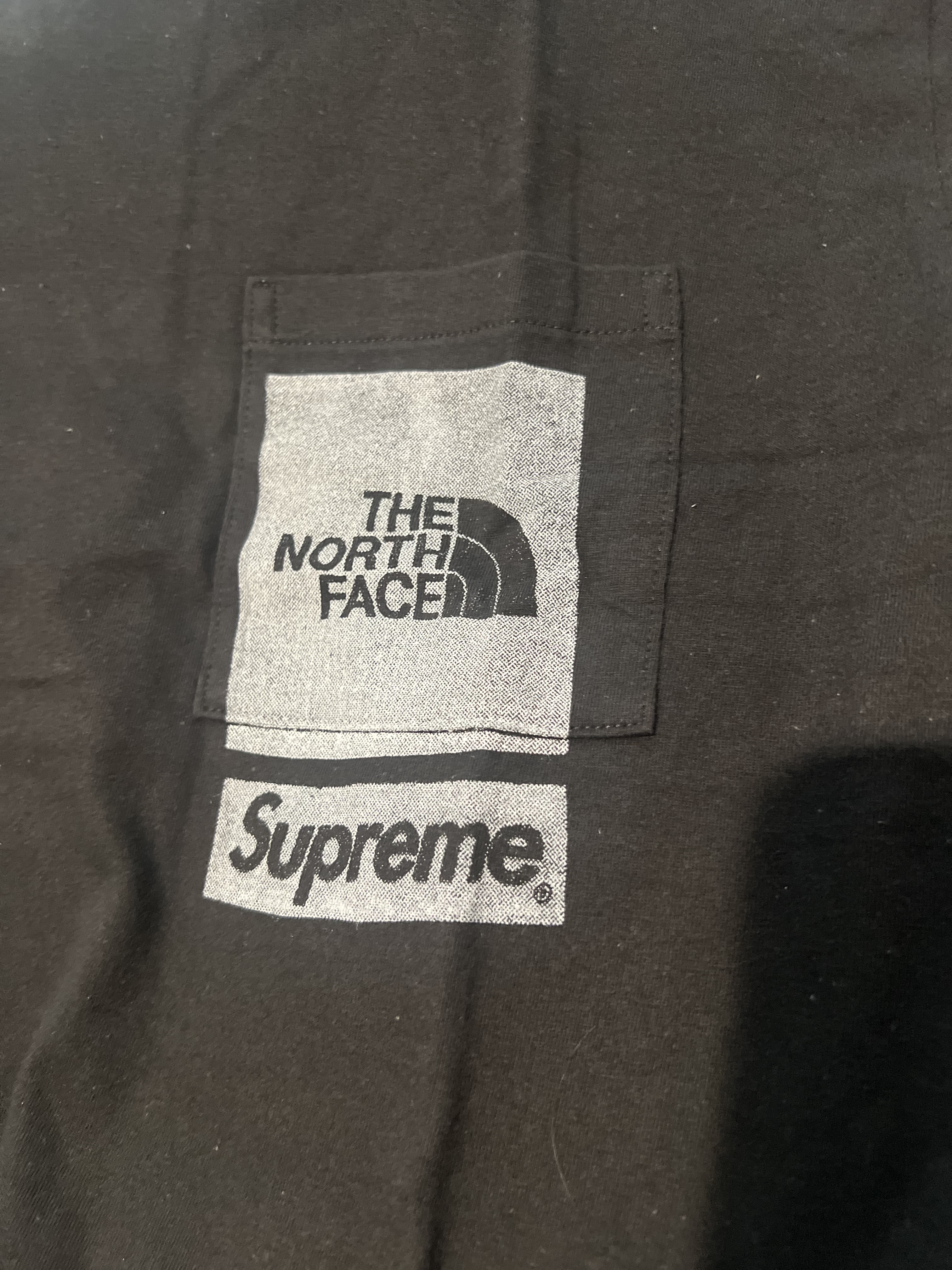 Supreme x The North Face Printed Pocket T-Shirt Black - 23SS 착용 스타일 - 2