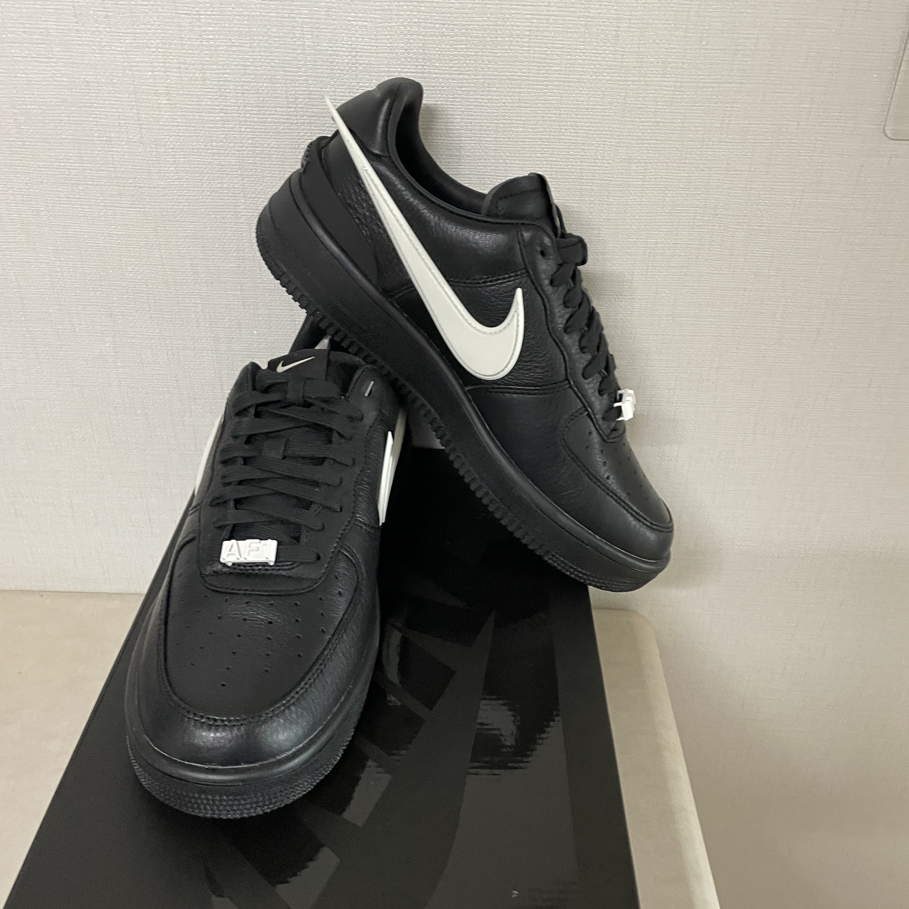 Nike x Ambush Air Force 1 Low SP Black 착용 스타일 - 5