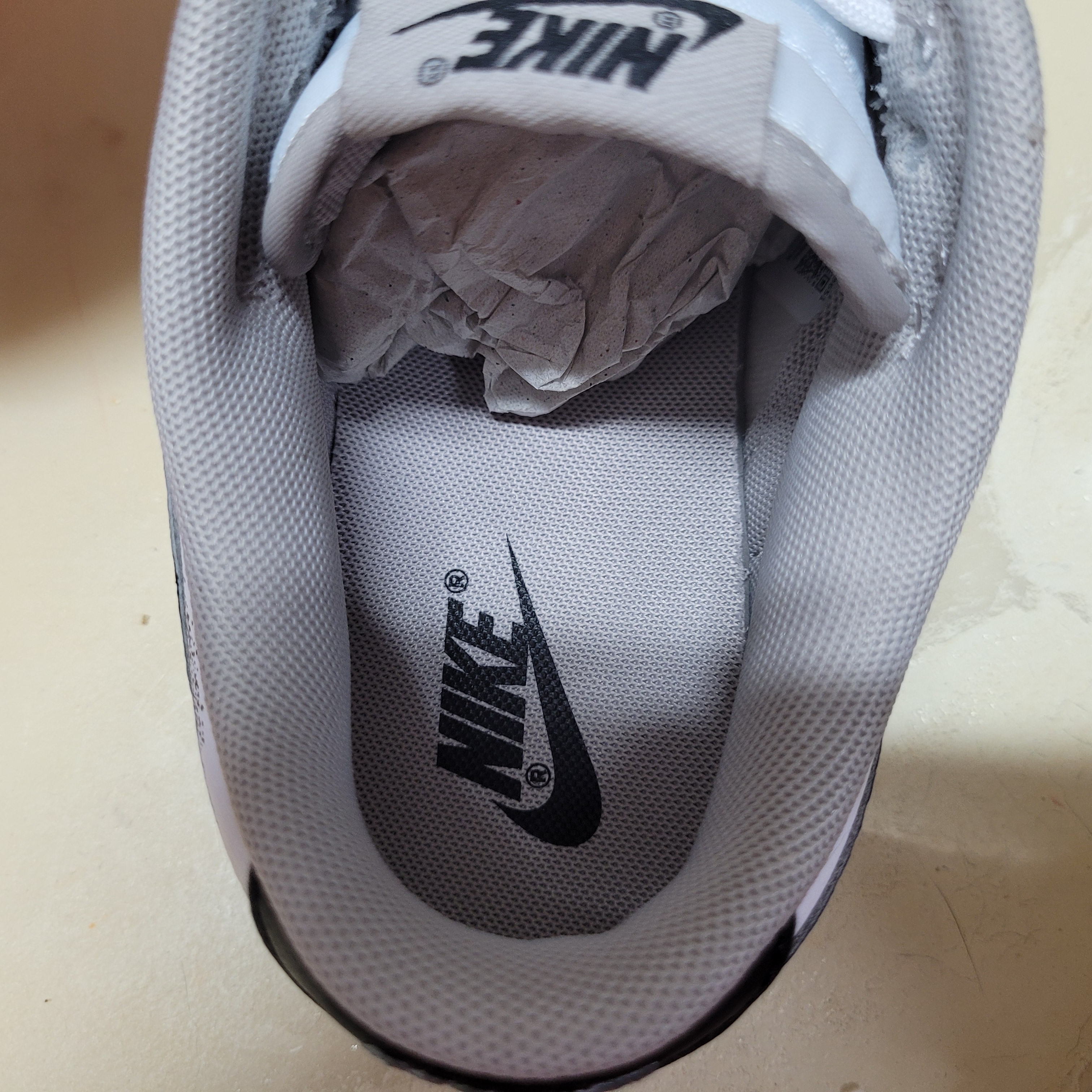 Nike Dunk Low Cool Grey White 착용 스타일 - 5