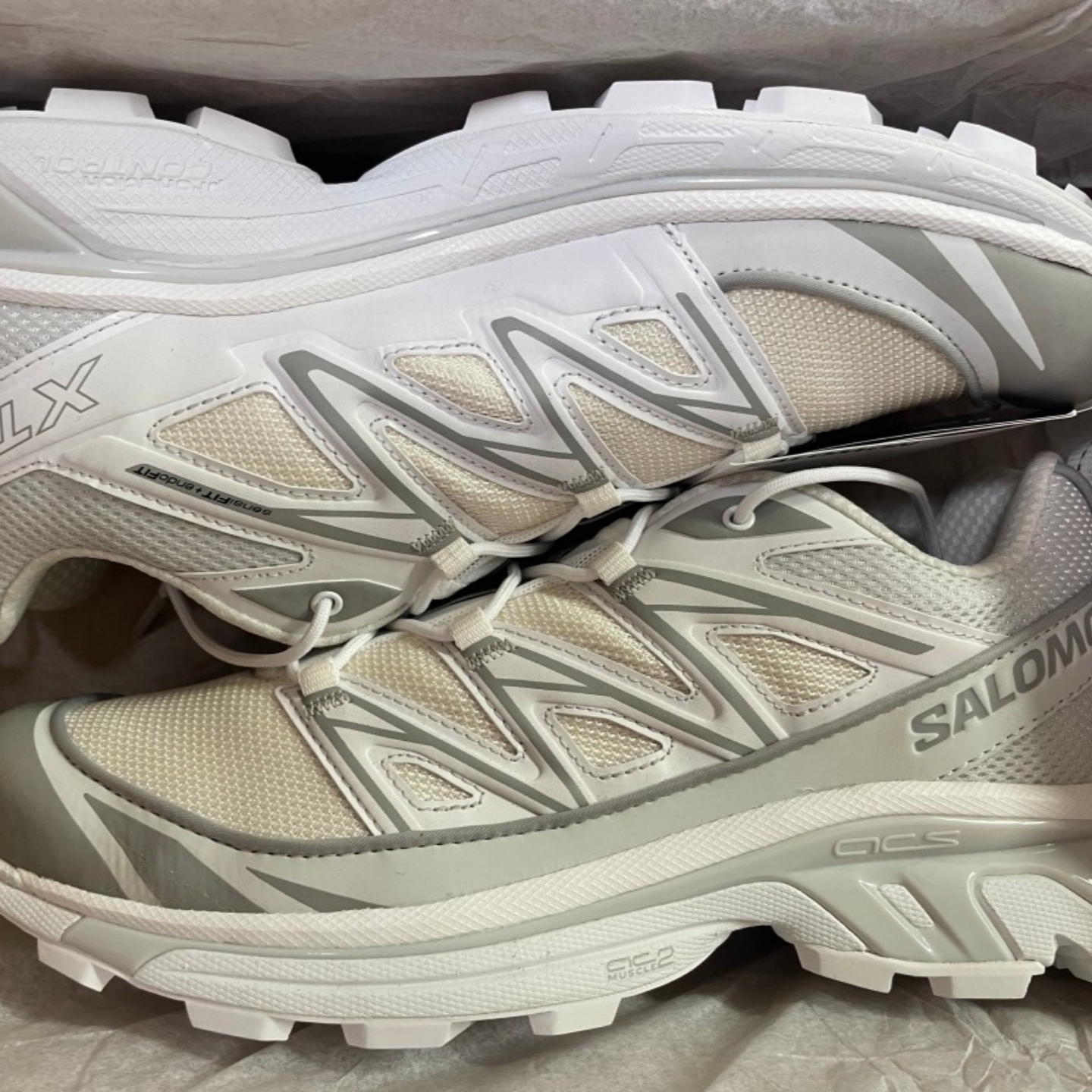 Salomon XT-6 Expanse Vanilla Ice White 착용 스타일