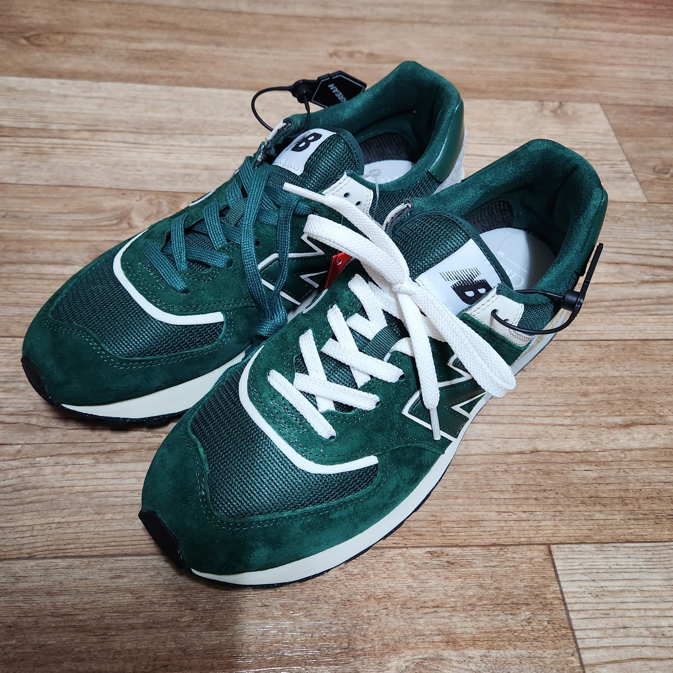 New Balance 574 Legacy Green 착용 스타일