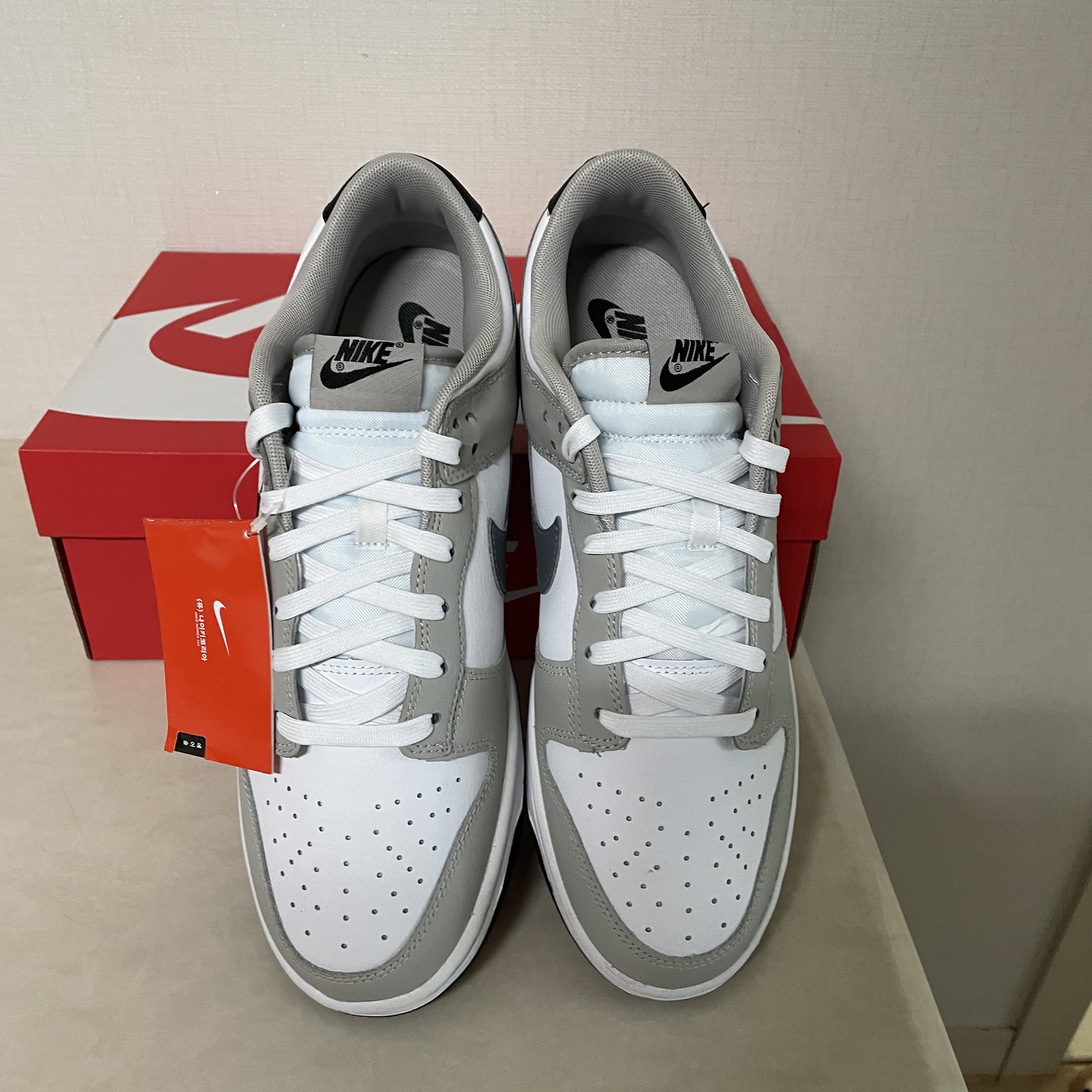 Nike Dunk Low Cool Grey White 착용 스타일 - 5