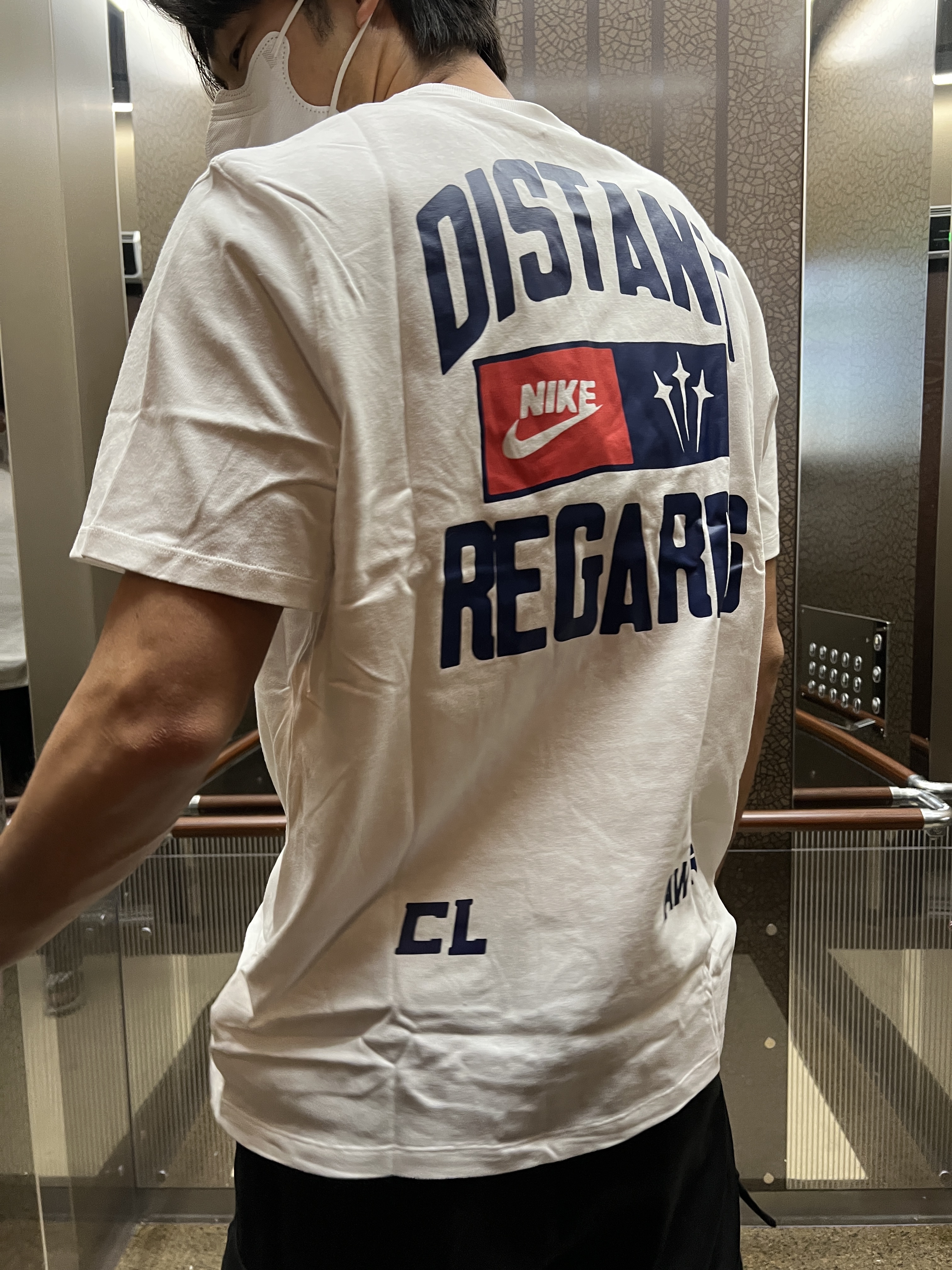 Nike x Drake Nocta x Cactus Plant Flea Market Souvenir Cactus T-Shirt White (DR2630-100) 착용 스타일